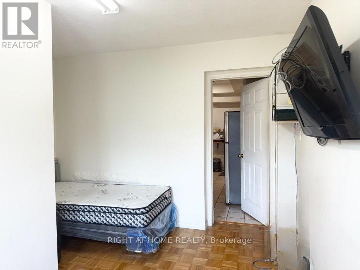 665 Ossington Avenue, Toronto, Ontario  M6G 3T6 - Photo 11 - C12278792