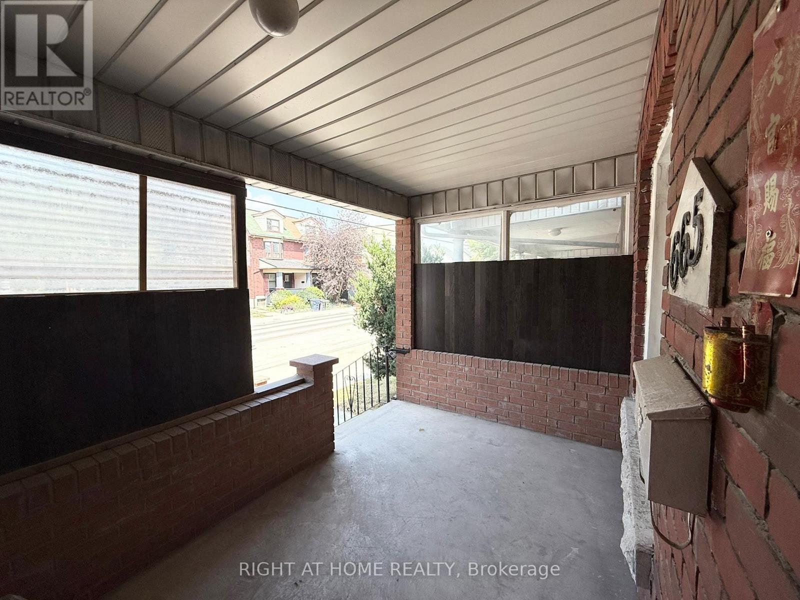 Property at 665 OSSINGTON AVENUE image 4
