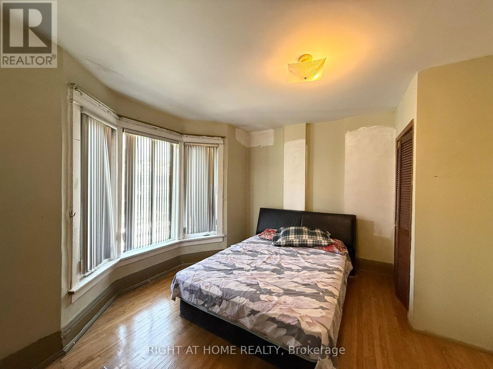 665 Ossington Avenue, Toronto, Ontario  M6G 3T6 - Photo 19 - C12278792