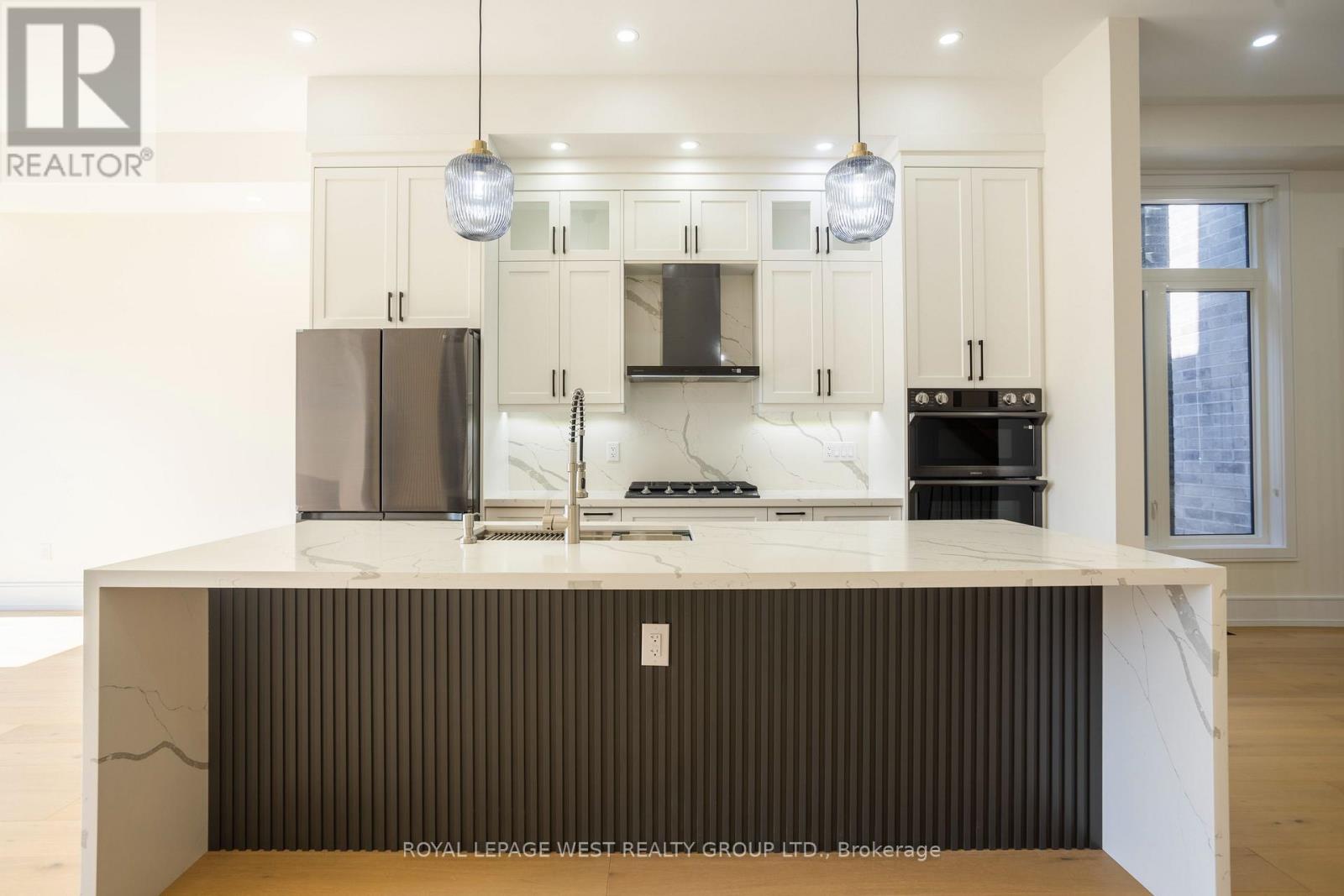Property at 266A KENNEDY ROAD image 4
