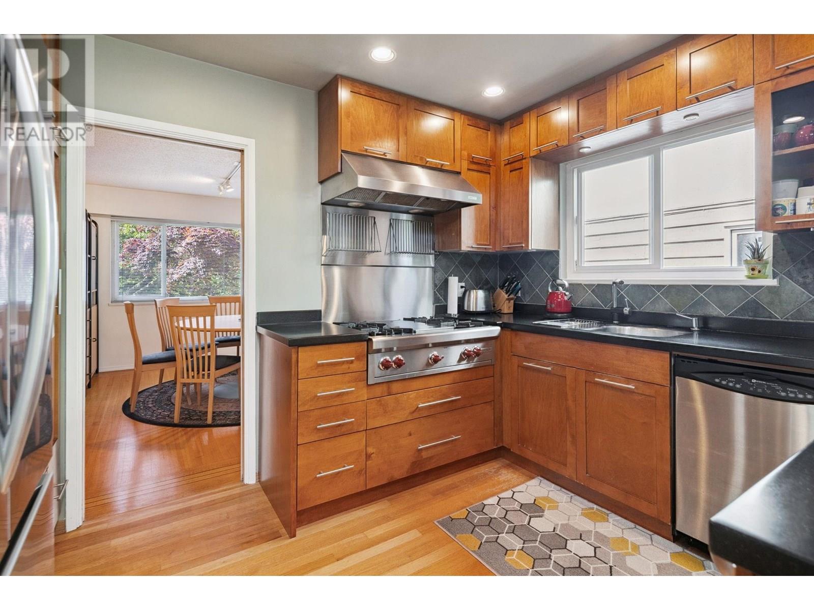 3025 W 44th Avenue, Vancouver, British Columbia  V6N 3K5 - Photo 8 - R3025469