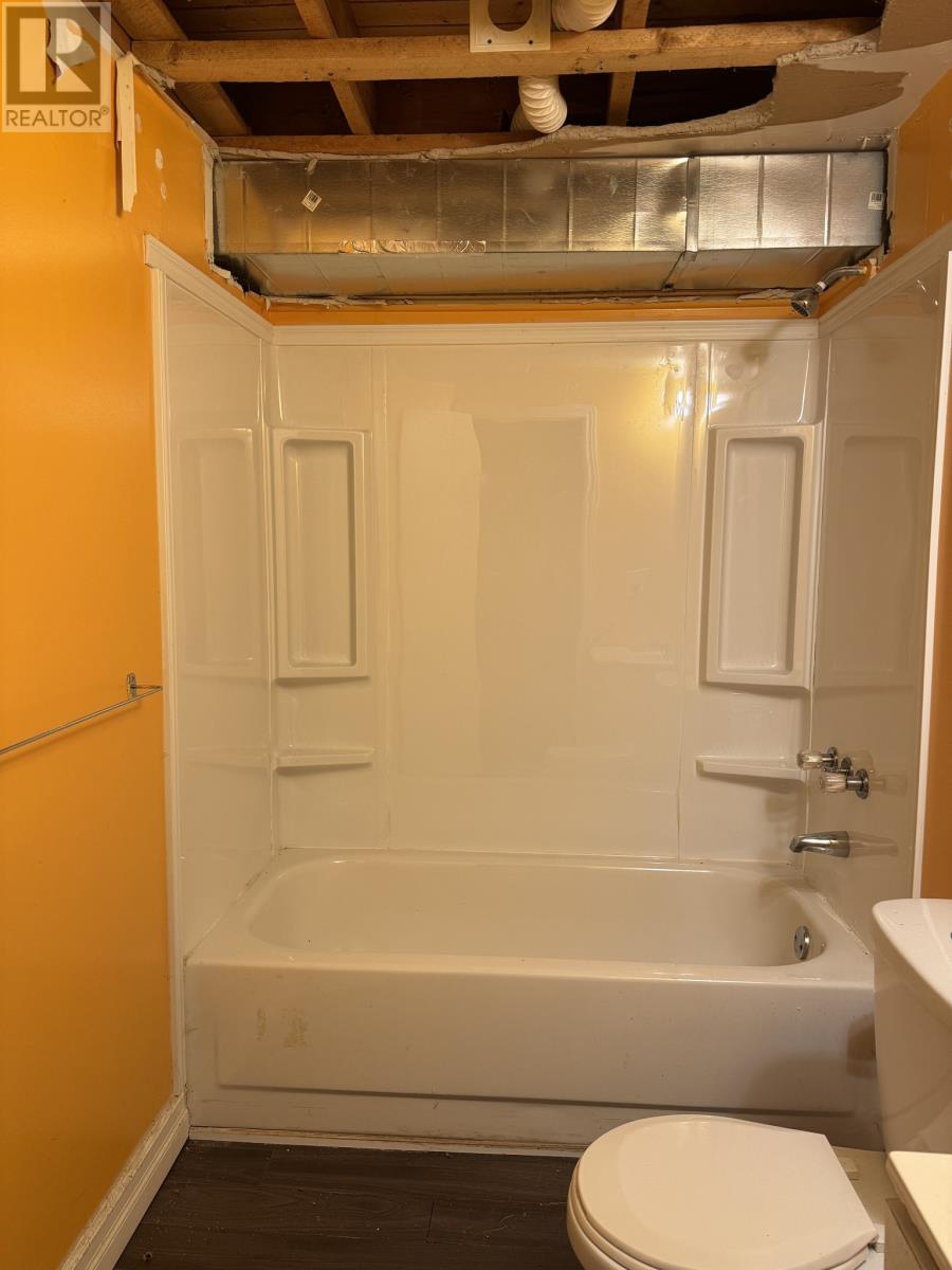 453 Main Street N, Glovertown, Newfoundland & Labrador  A0G 2L0 - Photo 18 - 1287970