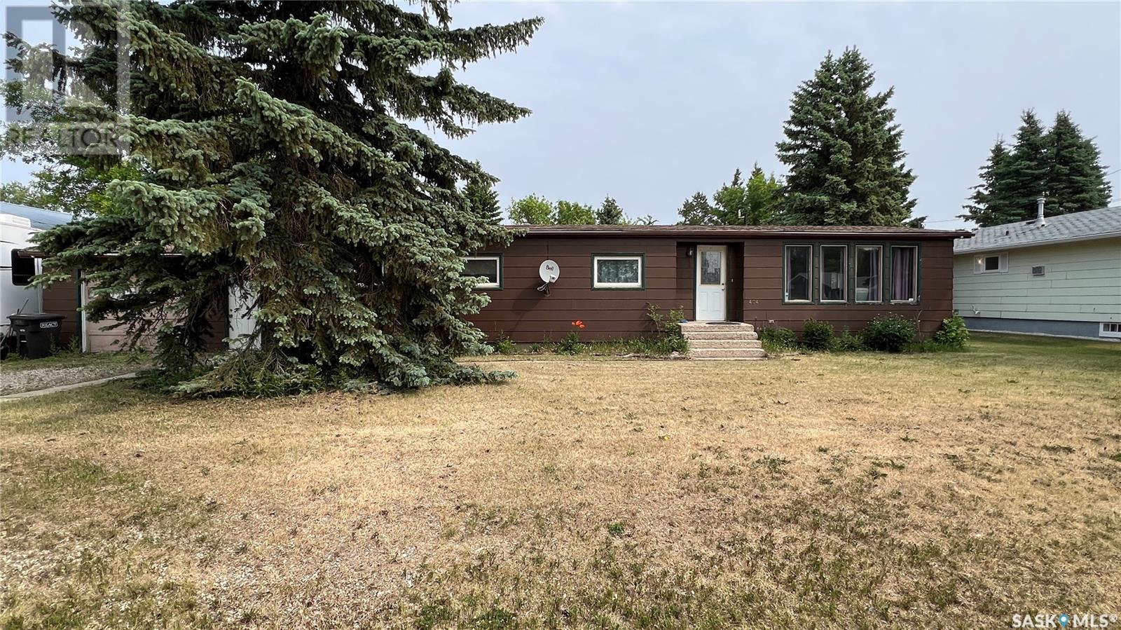404 3rd STREET N, Wakaw, Saskatchewan