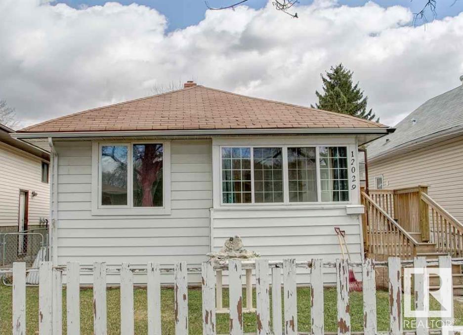 Property at 12029 94 ST NW image