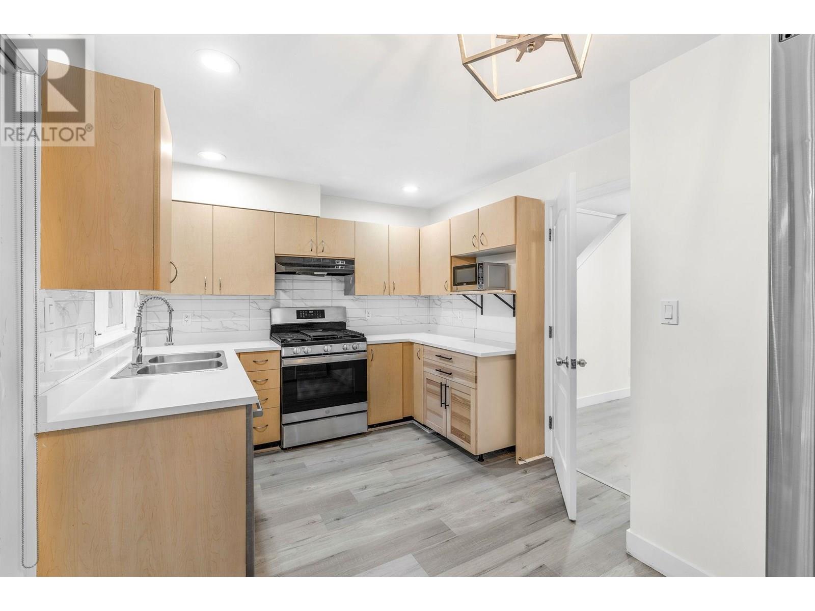 22 22788 Norton Court, Richmond, British Columbia  V6V 2W7 - Photo 15 - R3027236