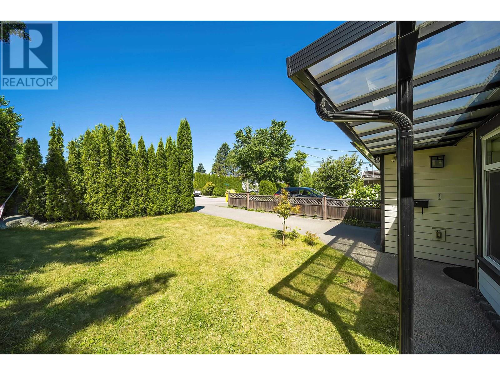 5598 Halley Avenue, Burnaby, British Columbia  V5H 2P8 - Photo 4 - R3027253