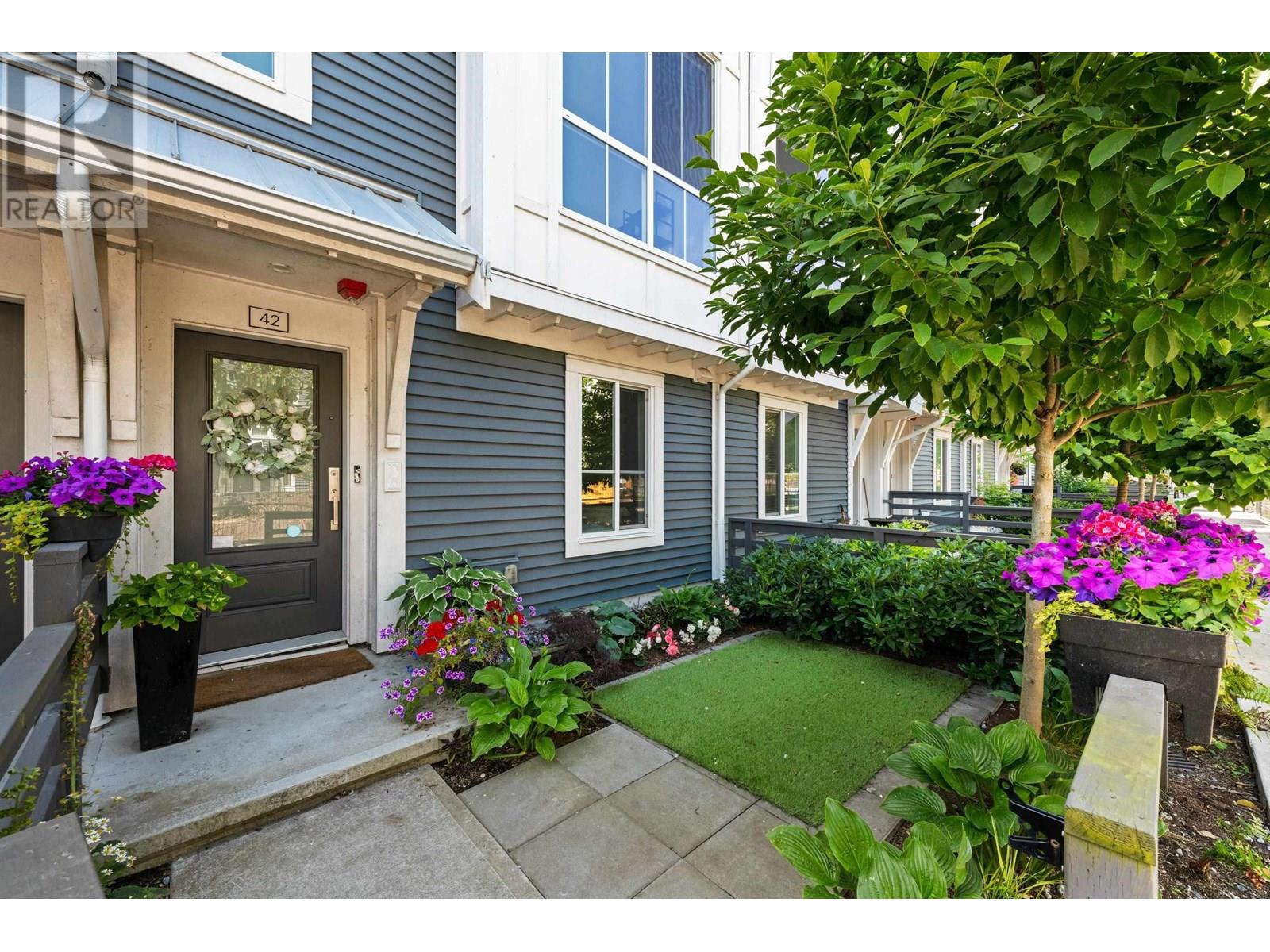 Property at 42 4716 ORCA WAY image 1