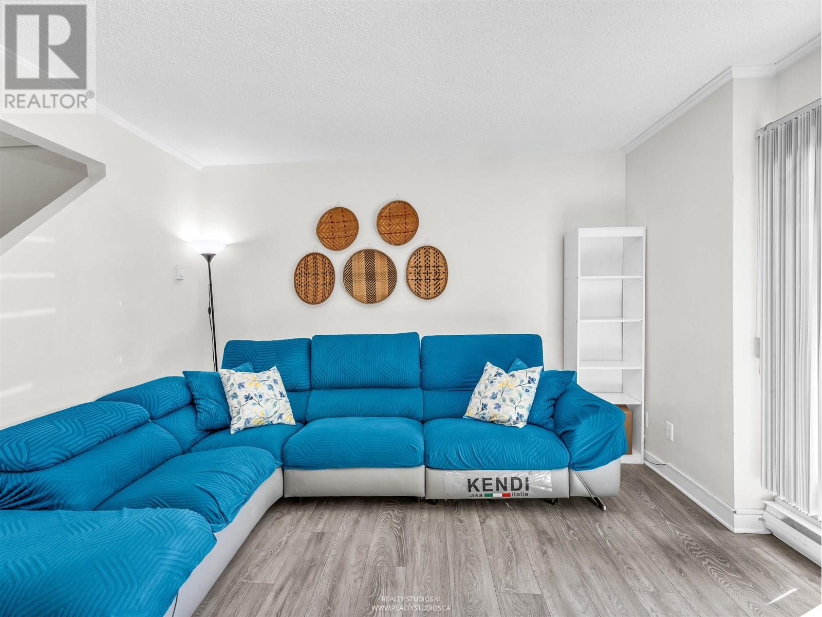 Property at 962 HOWIE AVENUE image 2