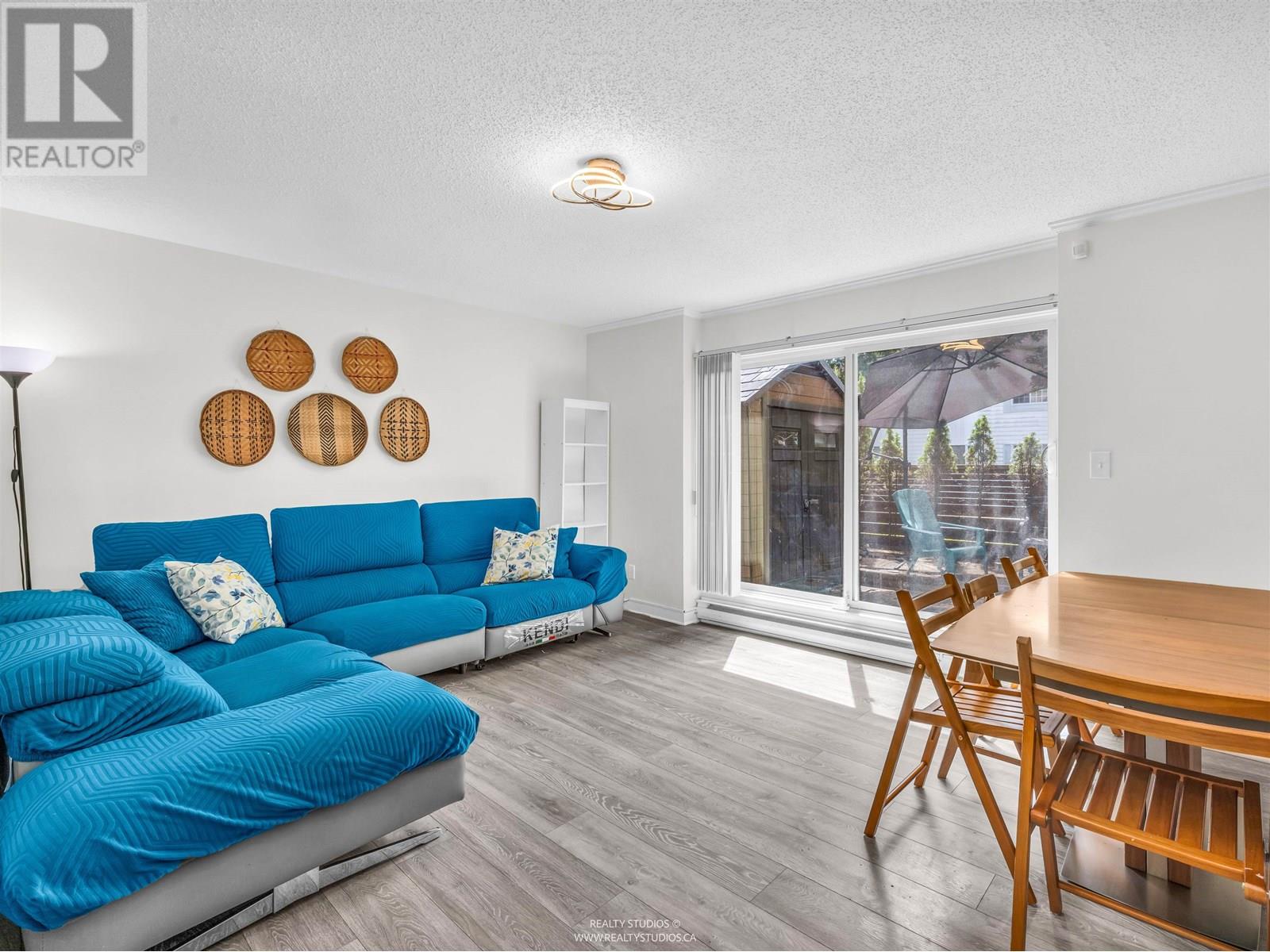 Property at 962 HOWIE AVENUE image 3