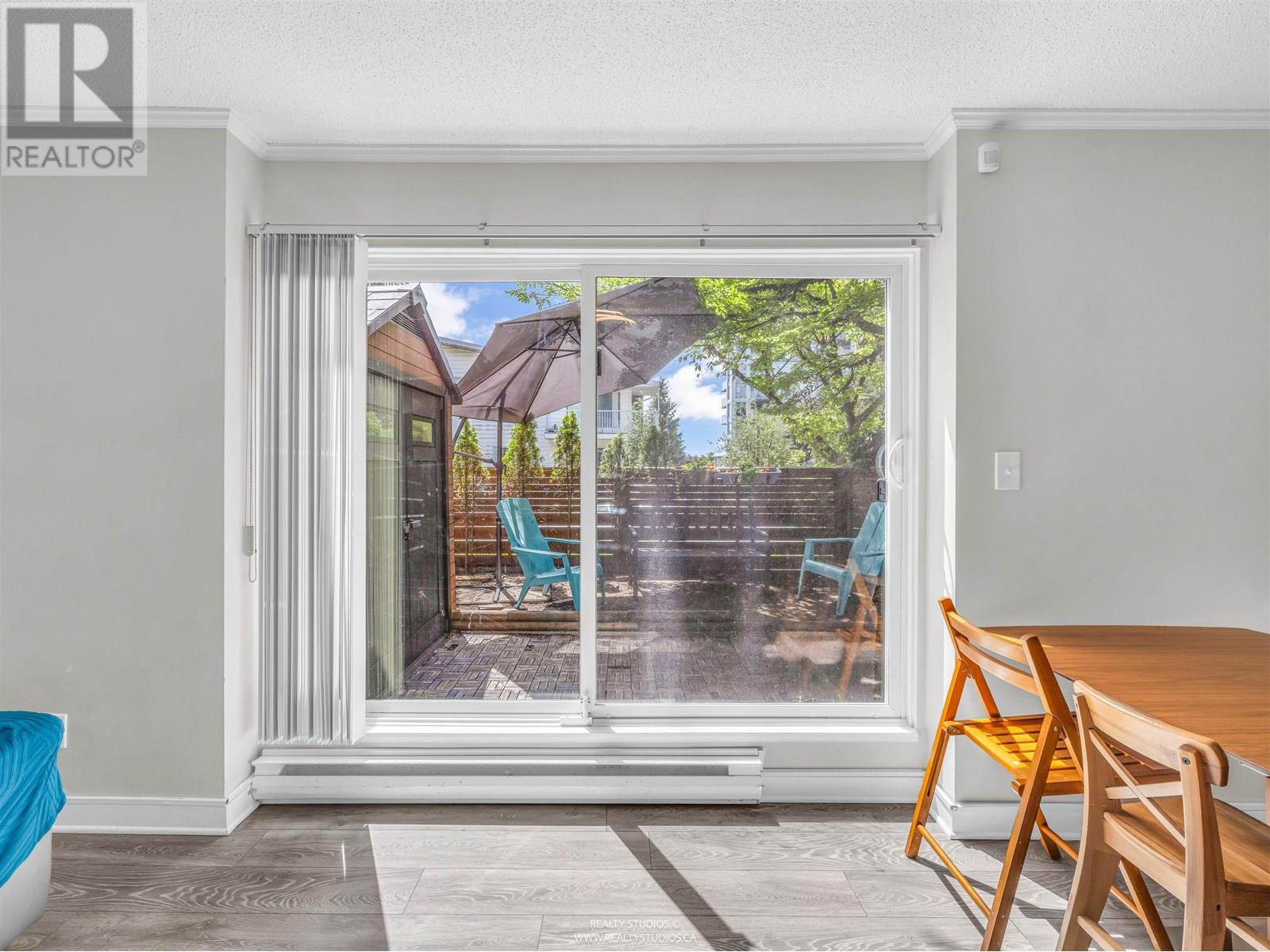 Property at 962 HOWIE AVENUE image 4