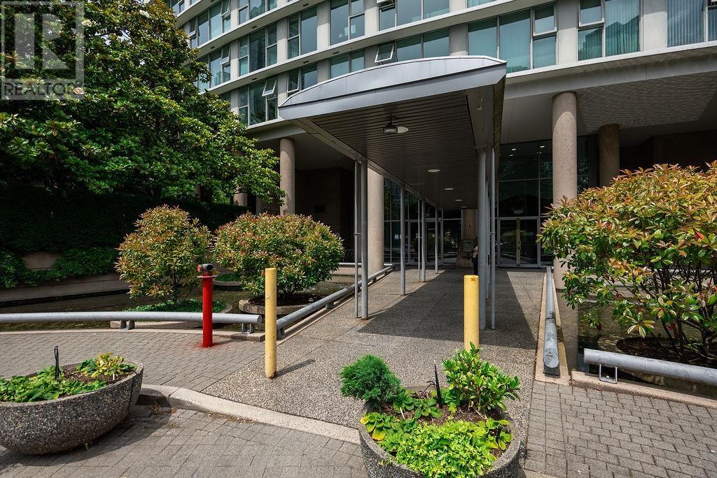 3706 1009 Expo Boulevard, Vancouver, British Columbia  V6Z 2V9 - Photo 36 - R3027616