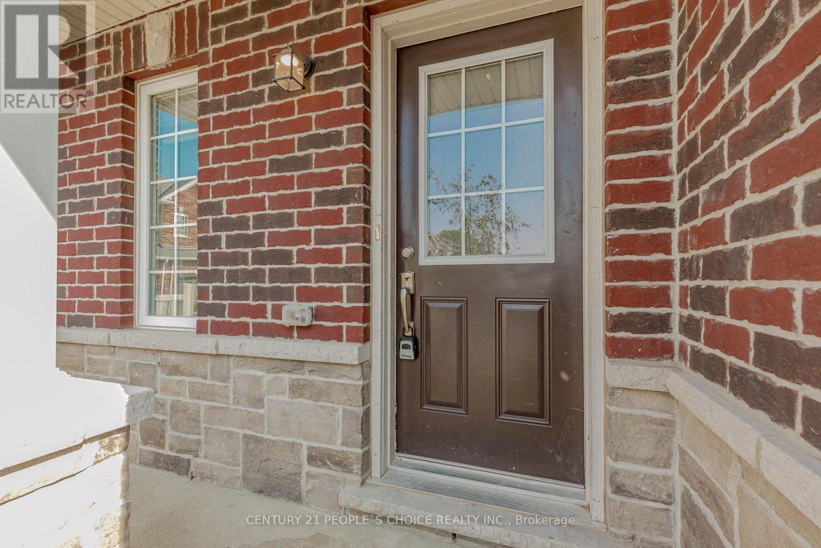 Property at 64 DEWBERRY DRIVE image 4