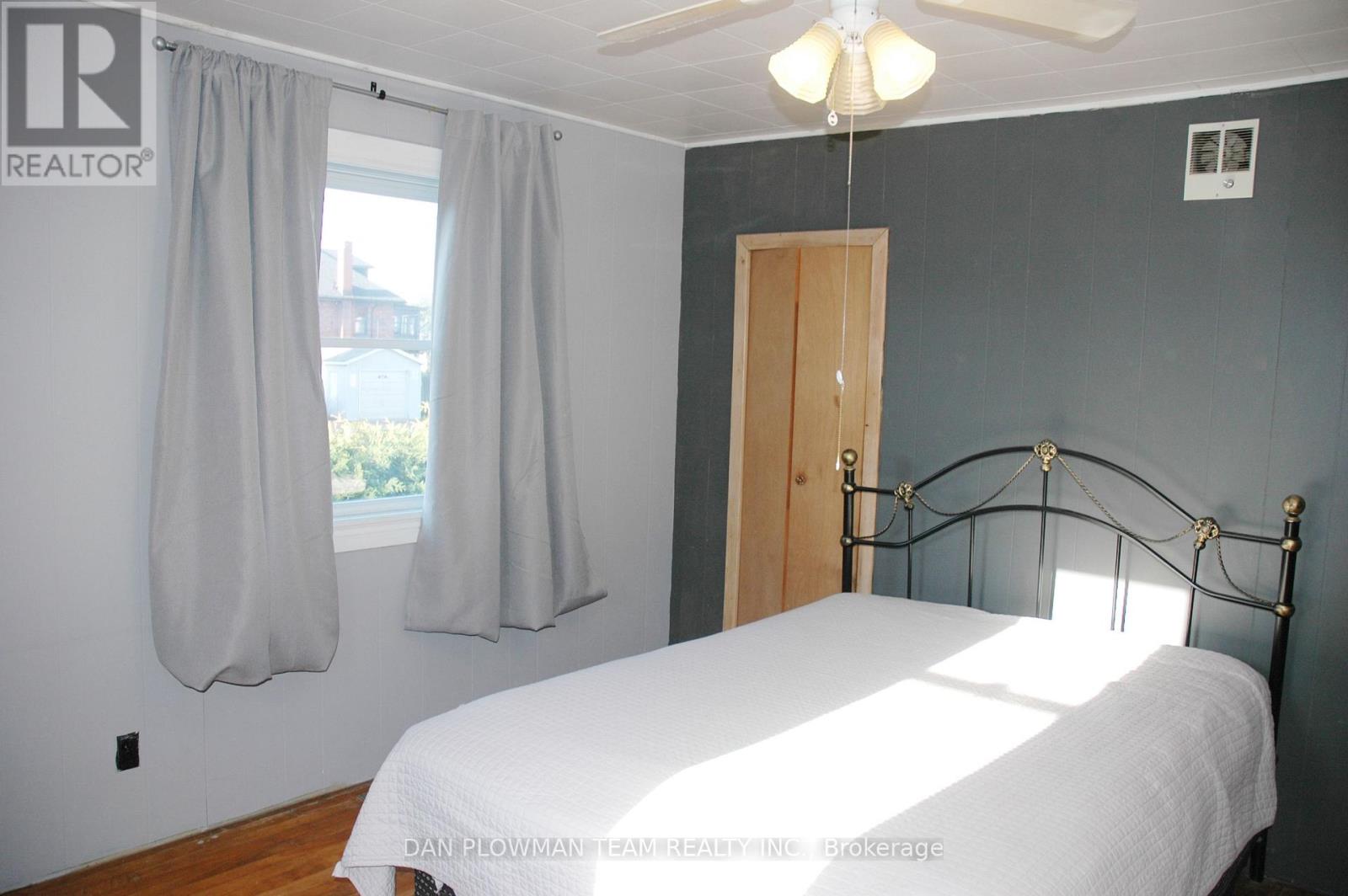 65 Inglis Street, Madawaska Valley, Ontario  K0J 2M0 - Photo 15 - X12288970