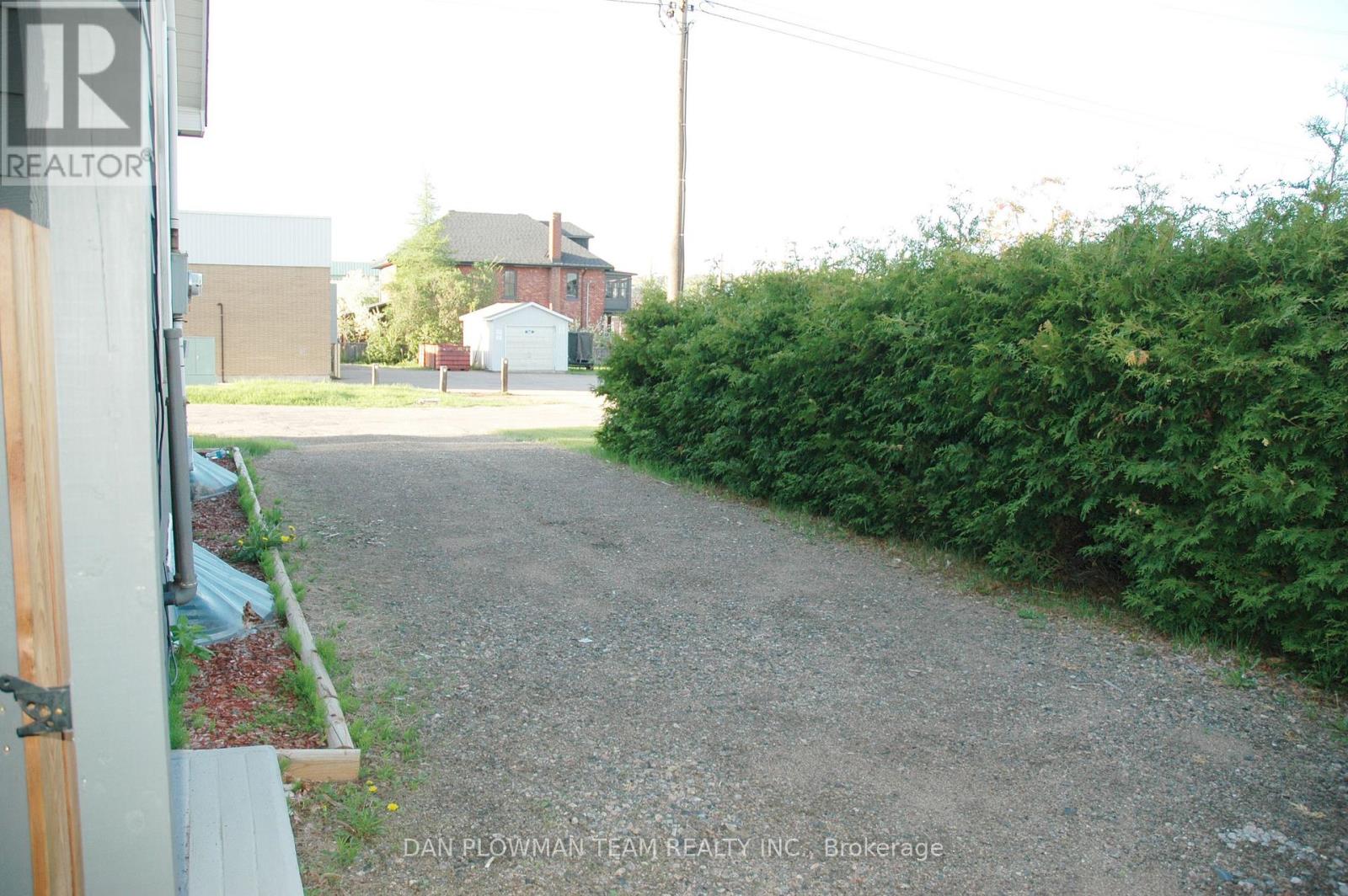 65 Inglis Street, Madawaska Valley, Ontario  K0J 2M0 - Photo 31 - X12288970