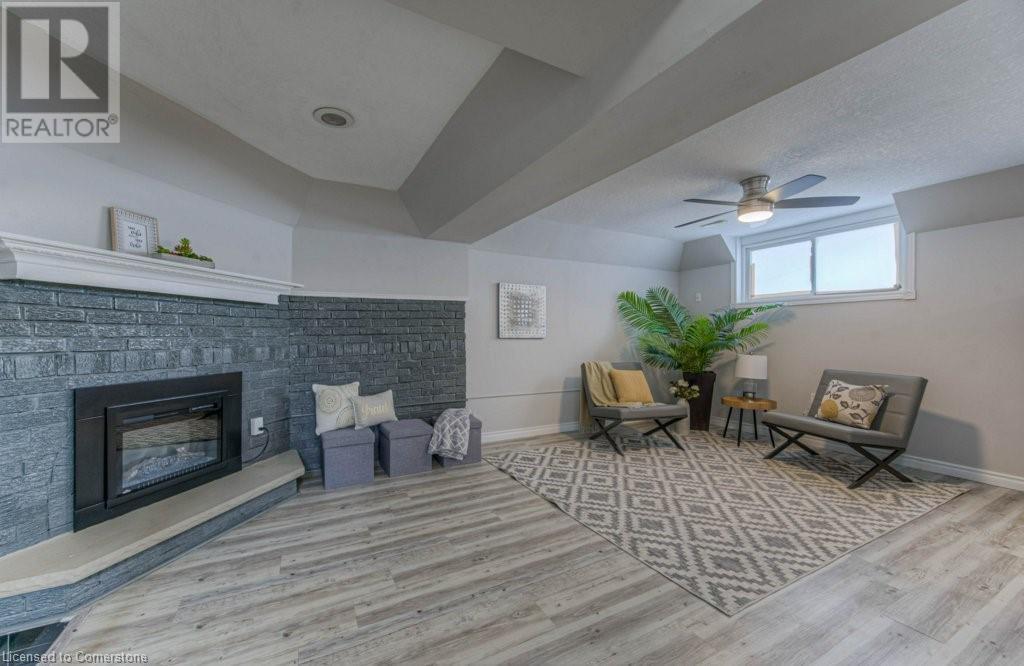 75 Hillside Drive, Kitchener, Ontario  N2E 1R1 - Photo 2 - 40751476