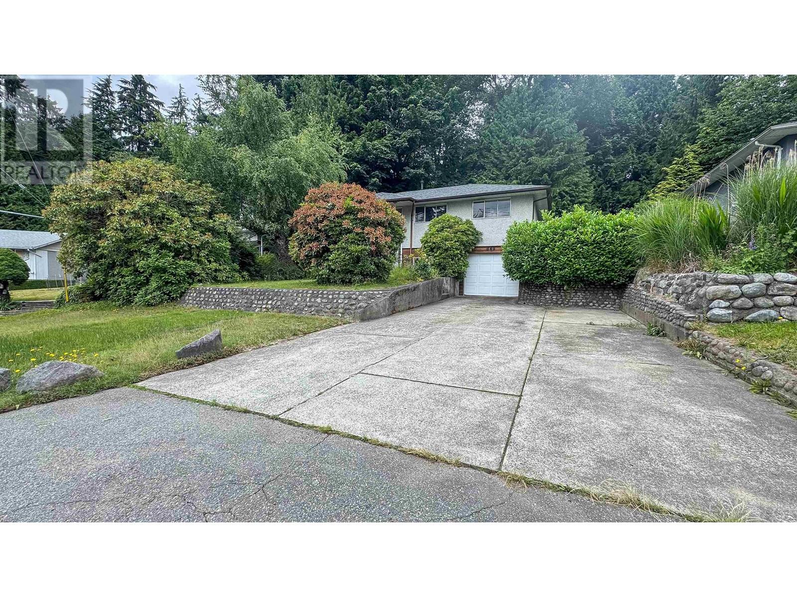 646 Claremont Street, Coquitlam, British Columbia  V3J 3T4 - Photo 5 - R3027646