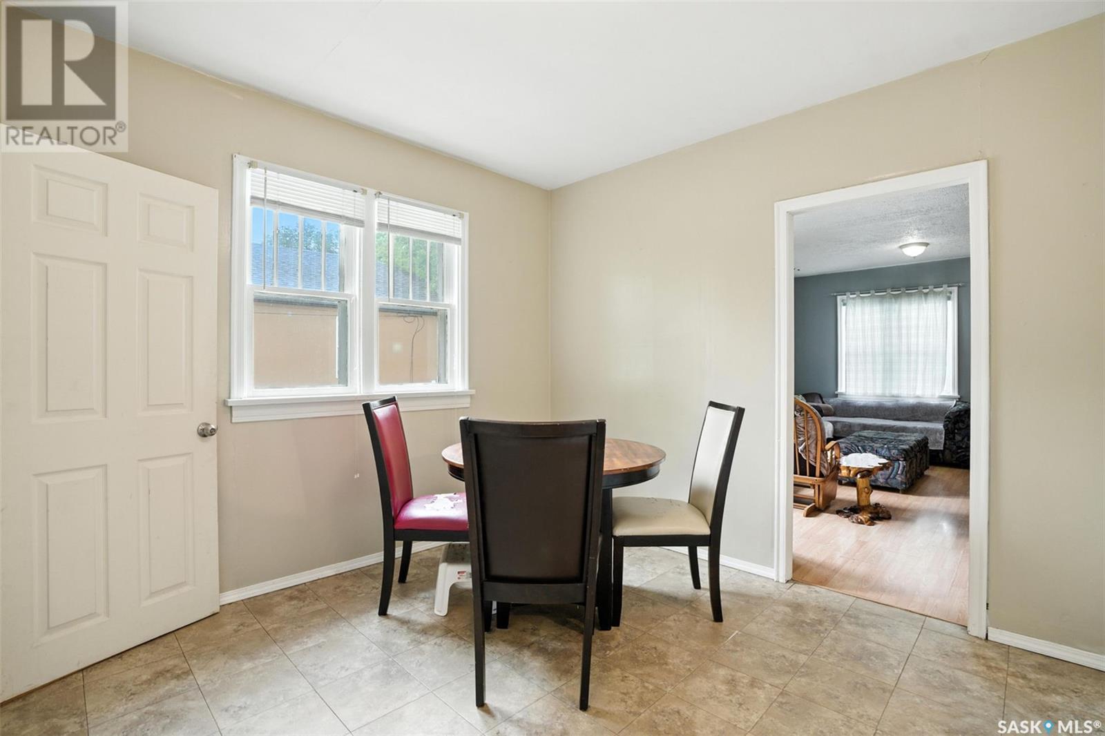 214 L Avenue N, Saskatoon, Saskatchewan  S7L 2P4 - Photo 6 - SK012700