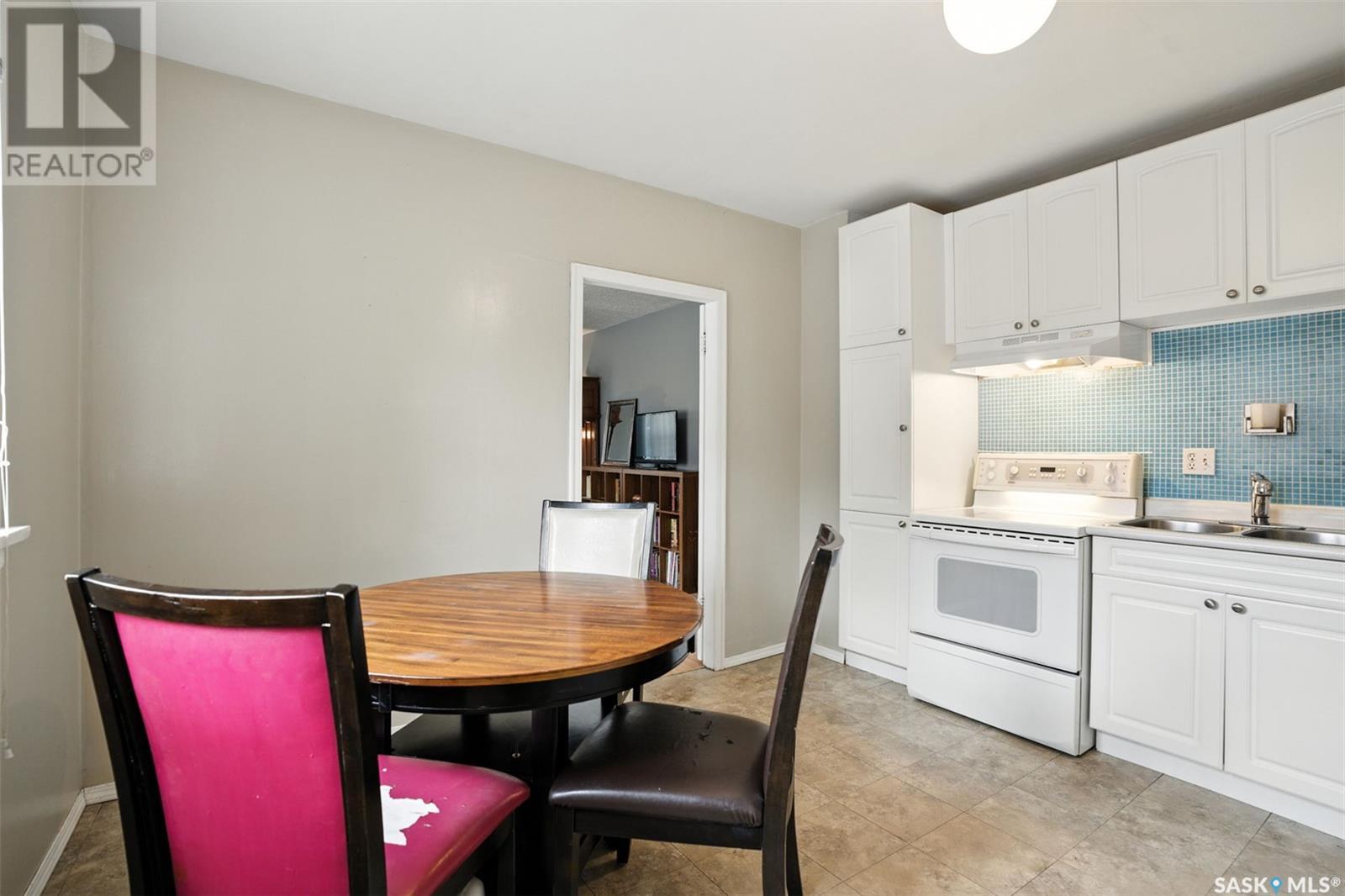 214 L Avenue N, Saskatoon, Saskatchewan  S7L 2P4 - Photo 7 - SK012700