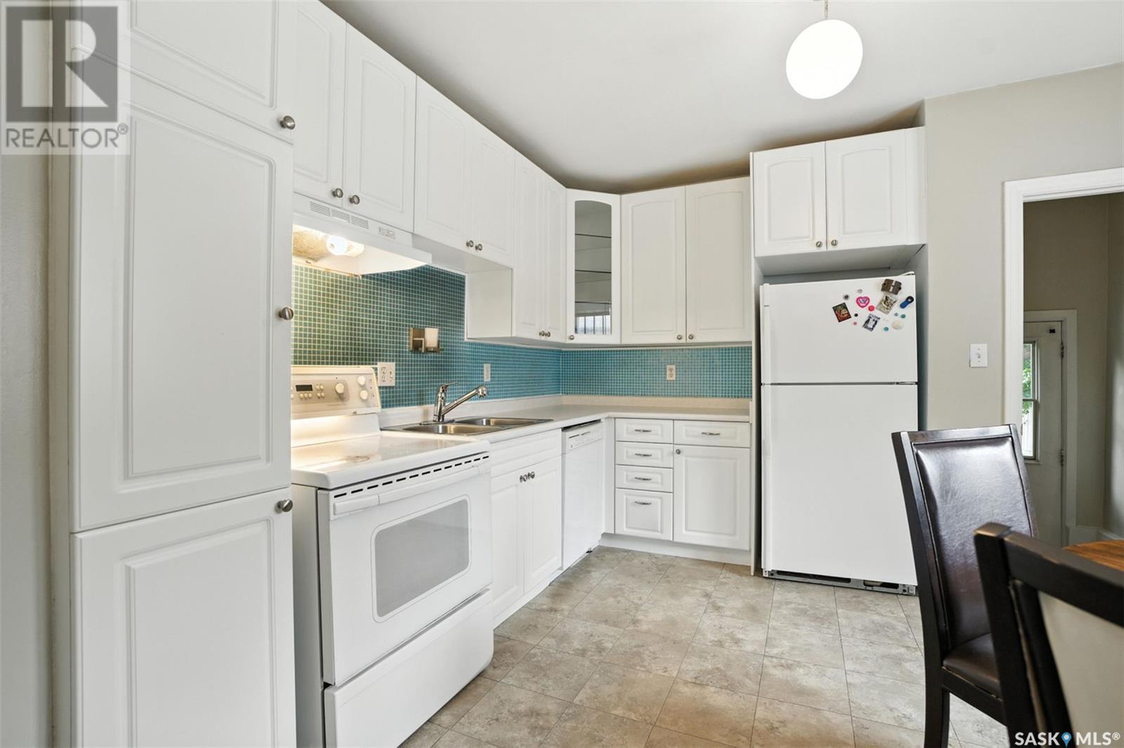 214 L Avenue N, Saskatoon, Saskatchewan  S7L 2P4 - Photo 8 - SK012700