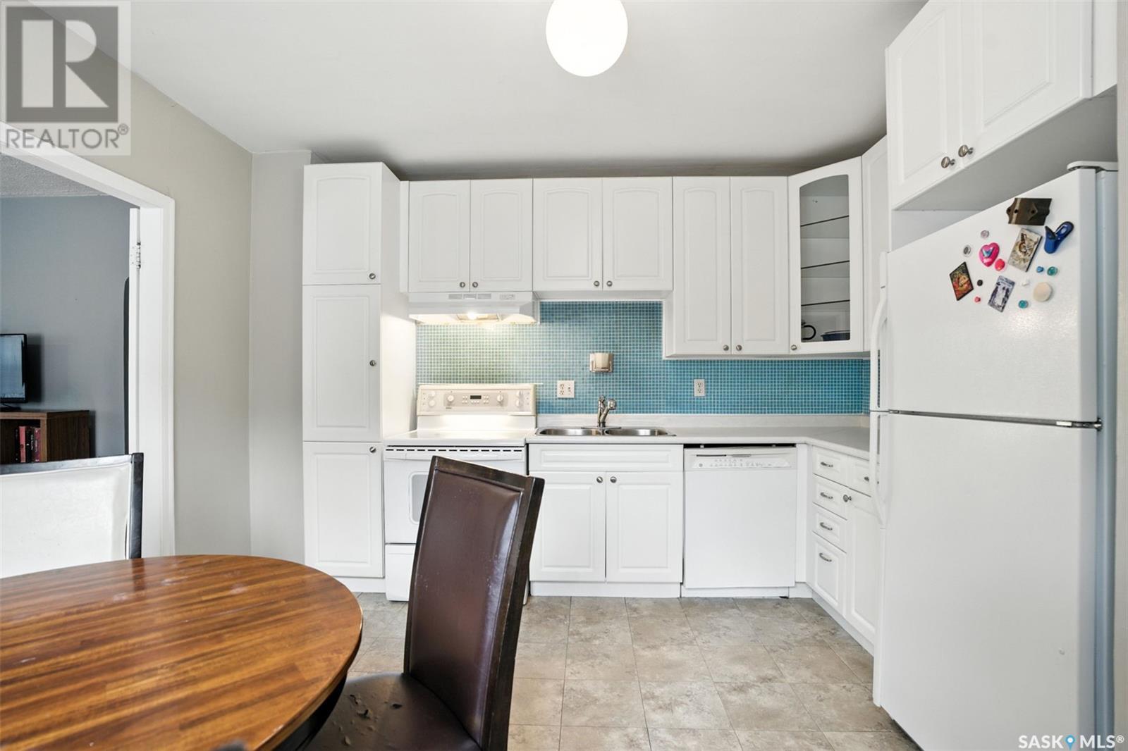 214 L Avenue N, Saskatoon, Saskatchewan  S7L 2P4 - Photo 9 - SK012700