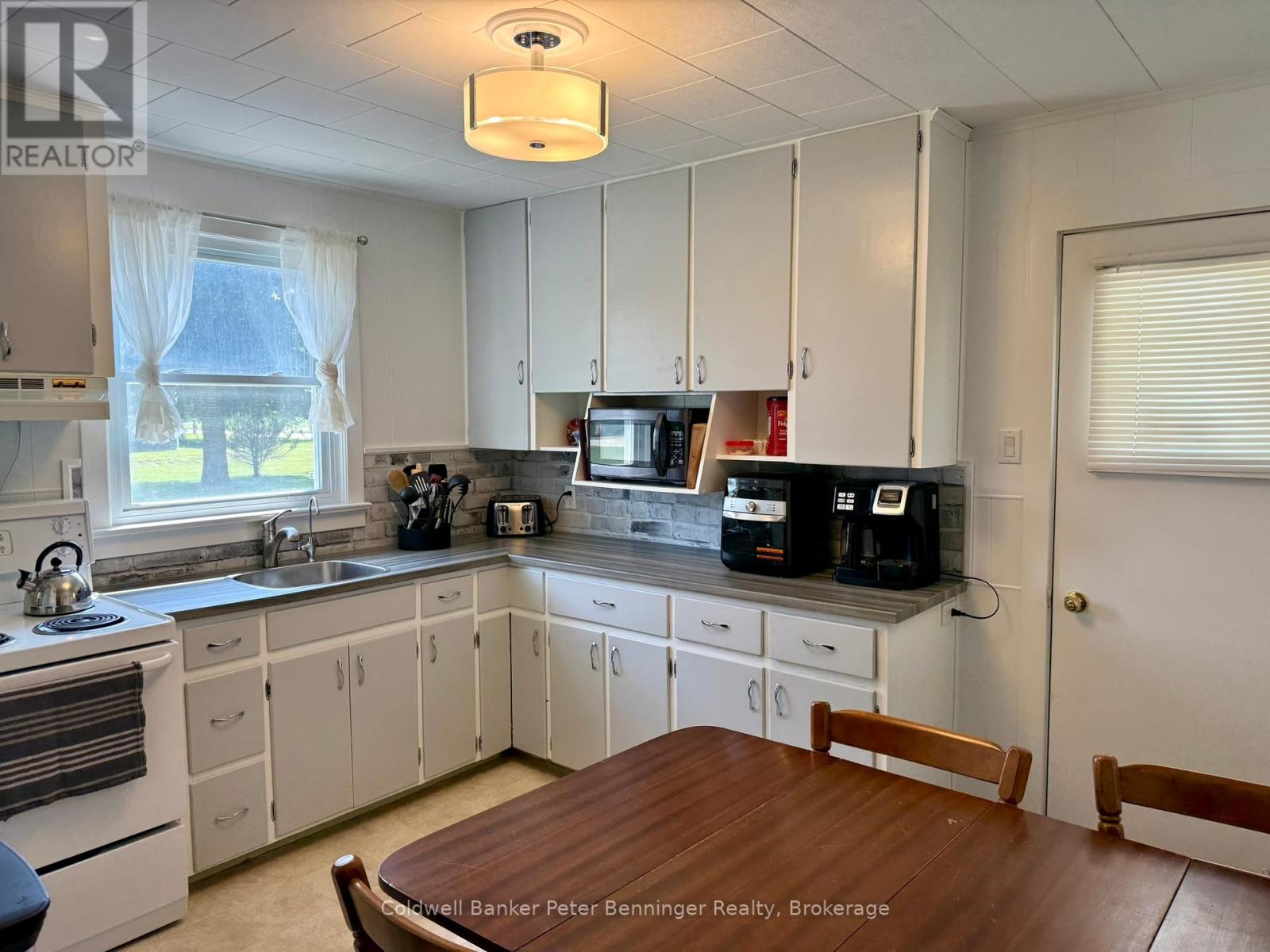 268 3rd Avenue Se, Arran-Elderslie, Ontario  N0G 1L0 - Photo 3 - X12289197