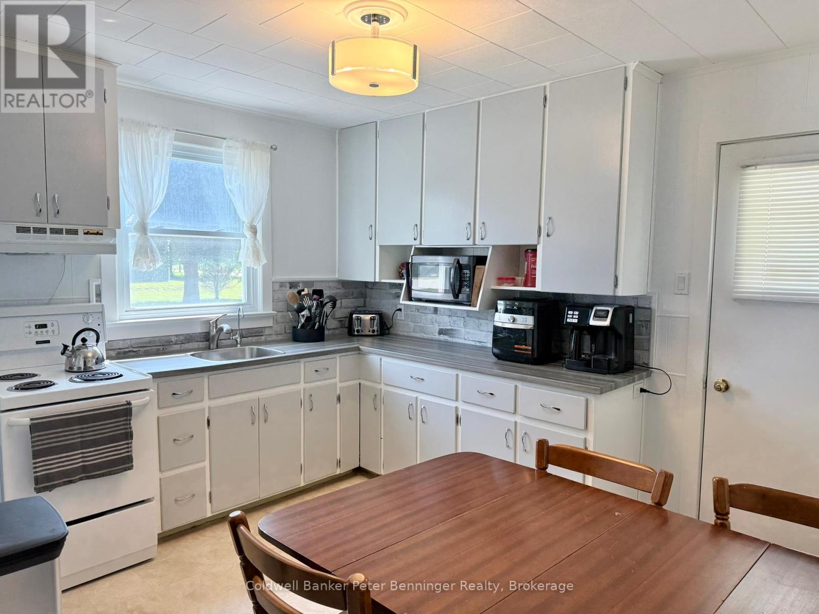 268 3rd Avenue Se, Arran-Elderslie, Ontario  N0G 1L0 - Photo 5 - X12289197