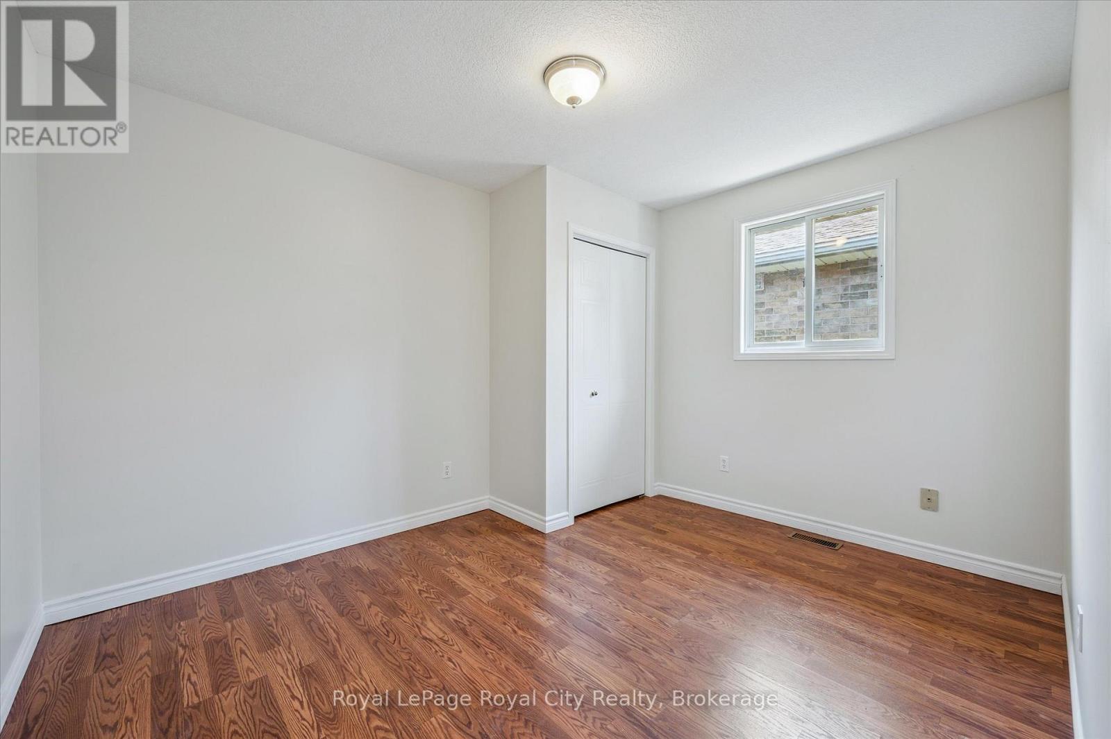83 Inverness Drive, Guelph, Ontario  N1E 6E4 - Photo 16 - X12289211