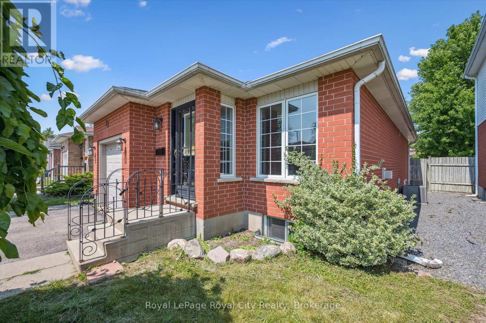 83 Inverness Drive, Guelph, Ontario  N1E 6E4 - Photo 2 - X12289211