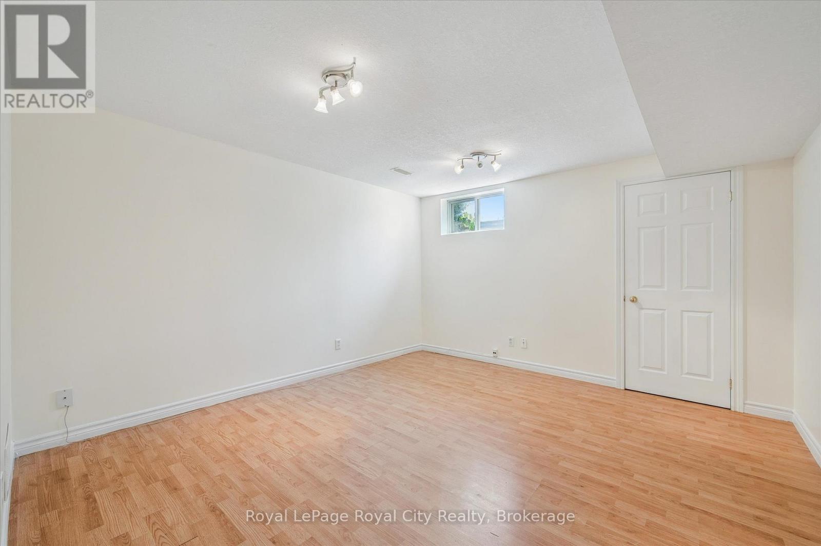 83 Inverness Drive, Guelph, Ontario  N1E 6E4 - Photo 21 - X12289211