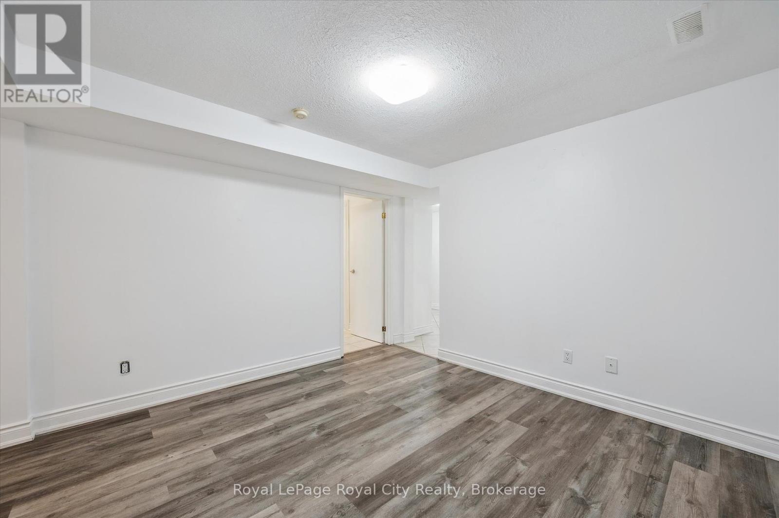 83 Inverness Drive, Guelph, Ontario  N1E 6E4 - Photo 25 - X12289211