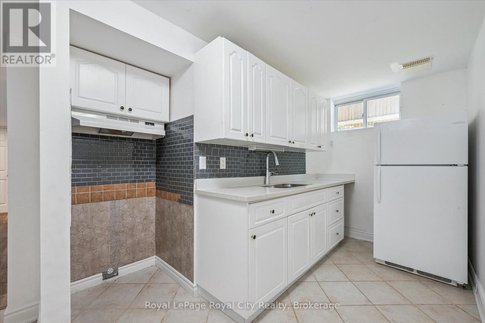 83 Inverness Drive, Guelph, Ontario  N1E 6E4 - Photo 26 - X12289211