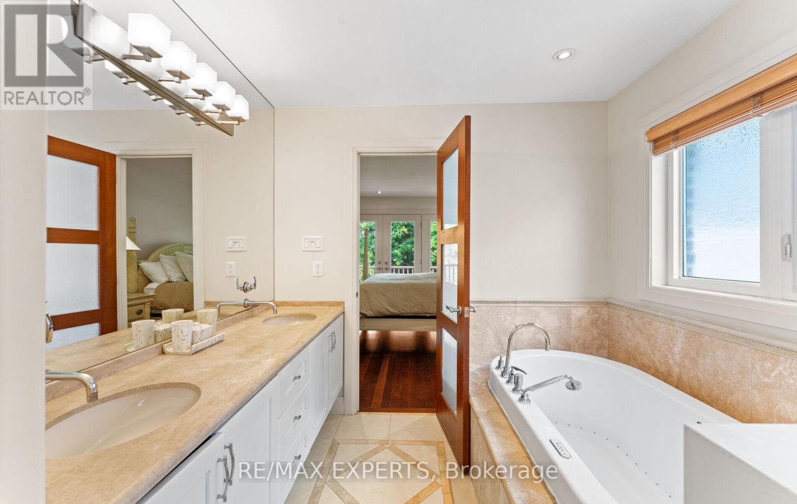 120 Riverside Drive, Vaughan, Ontario  L4L 2L3 - Photo 19 - N12288575