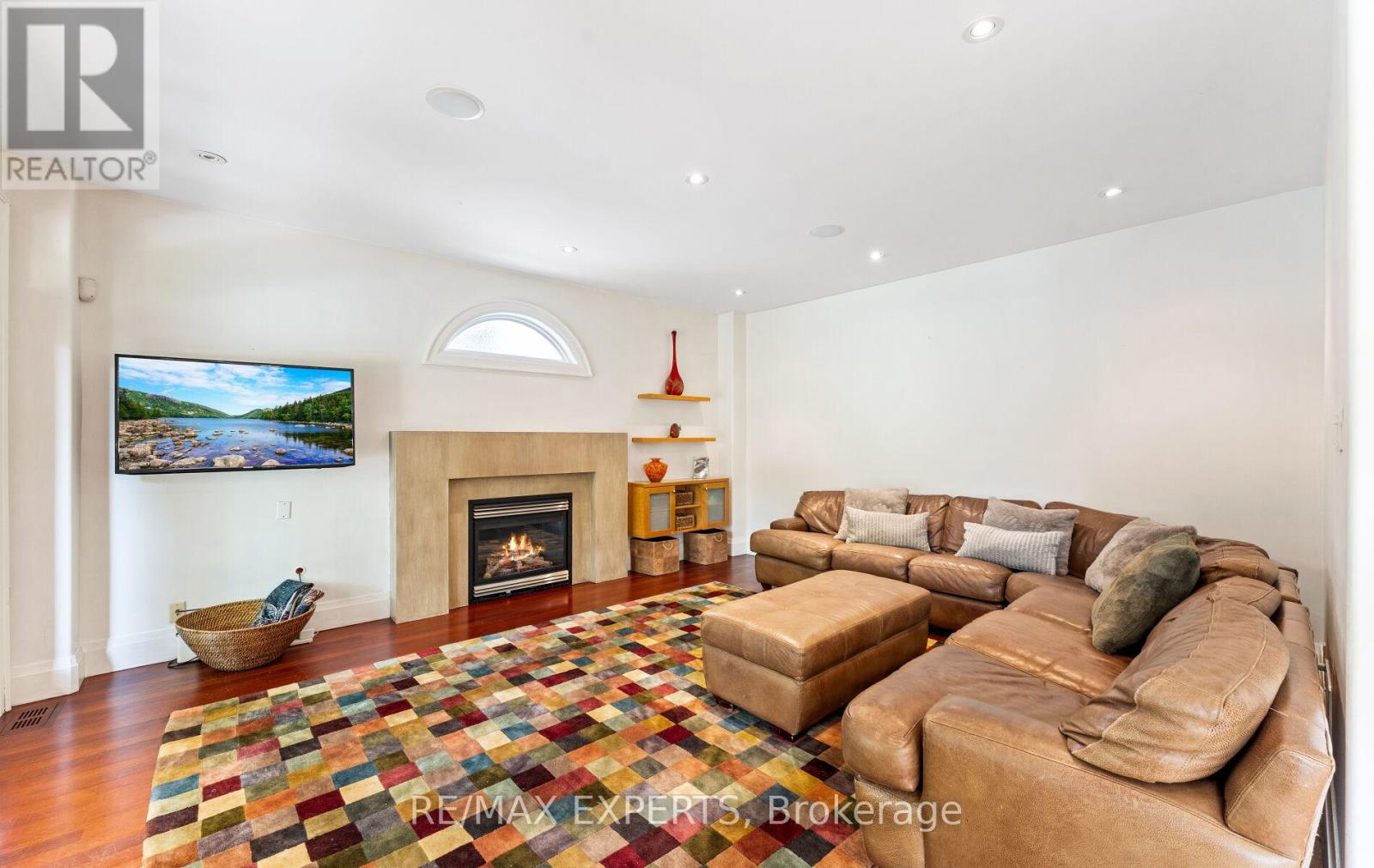 120 Riverside Drive, Vaughan, Ontario  L4L 2L3 - Photo 7 - N12288575