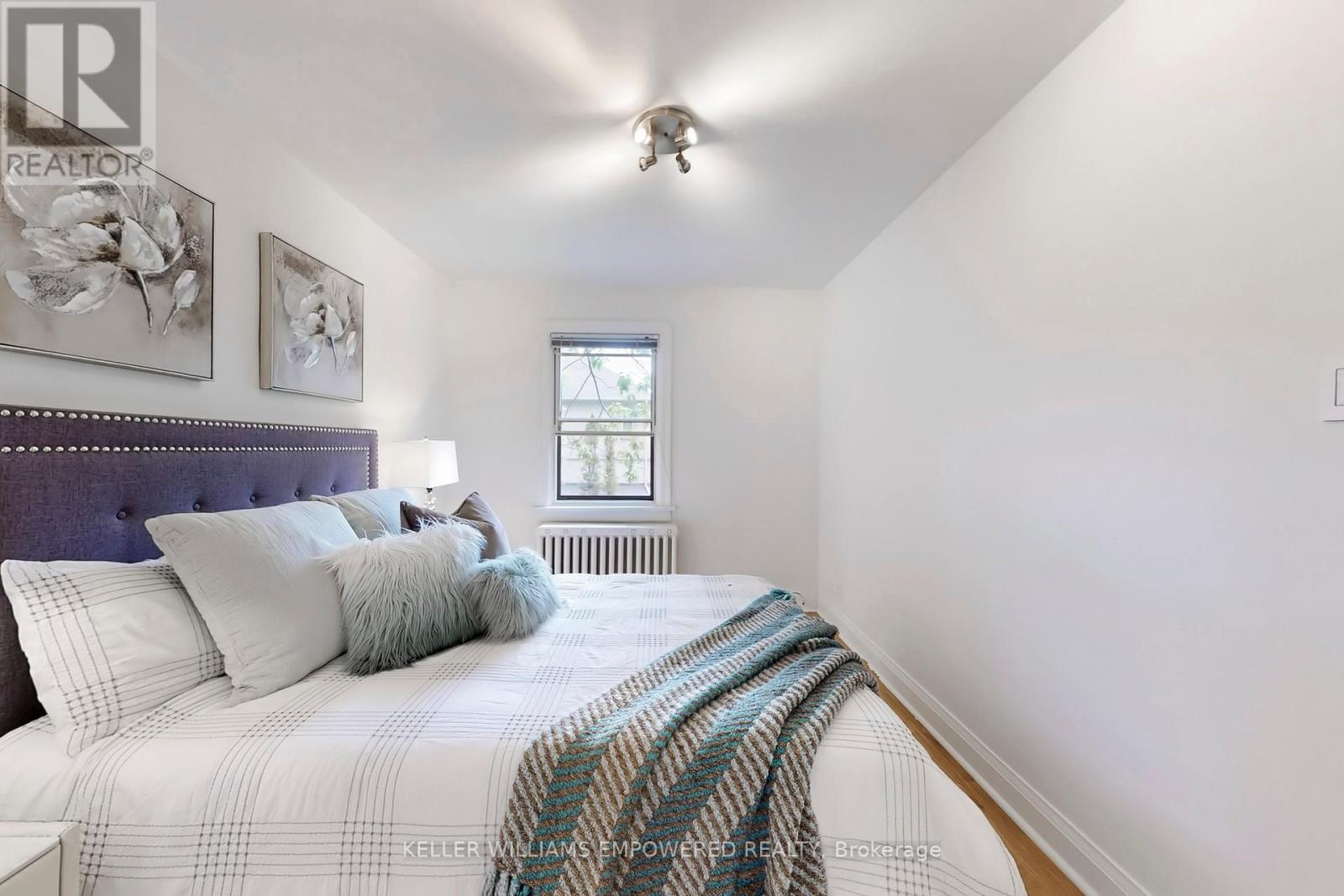 65 Long Branch Avenue, Toronto, Ontario  M8W 3J3 - Photo 26 - W12274864