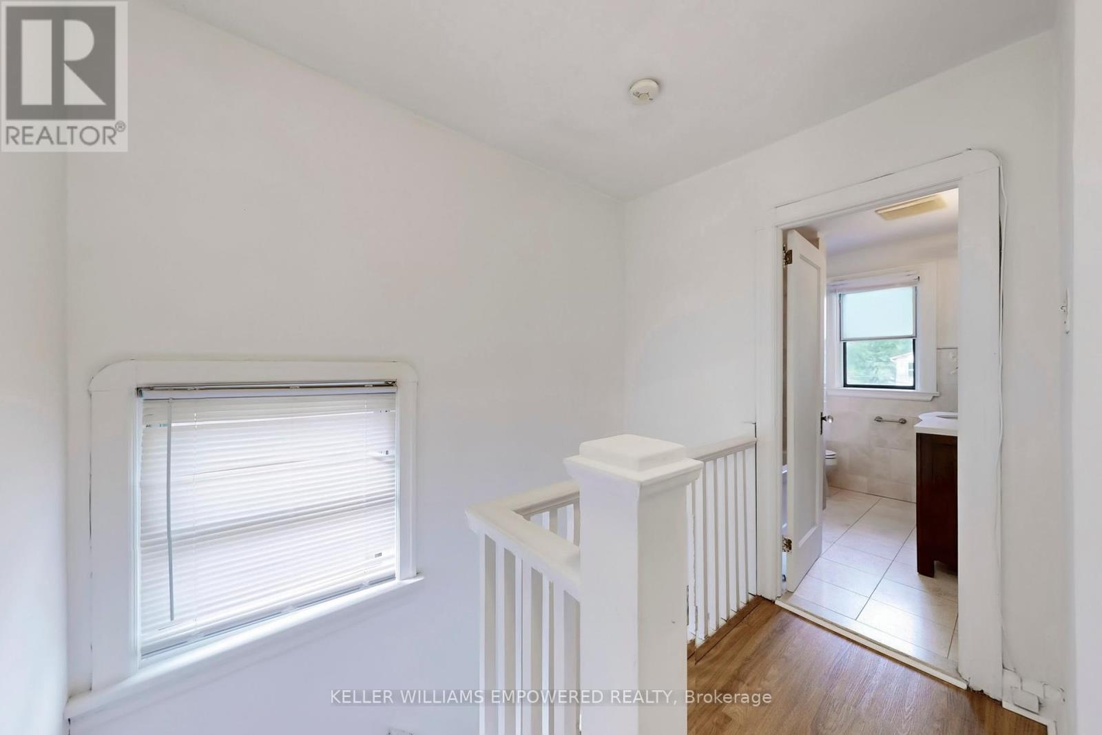 65 Long Branch Avenue, Toronto, Ontario  M8W 3J3 - Photo 19 - W12274864