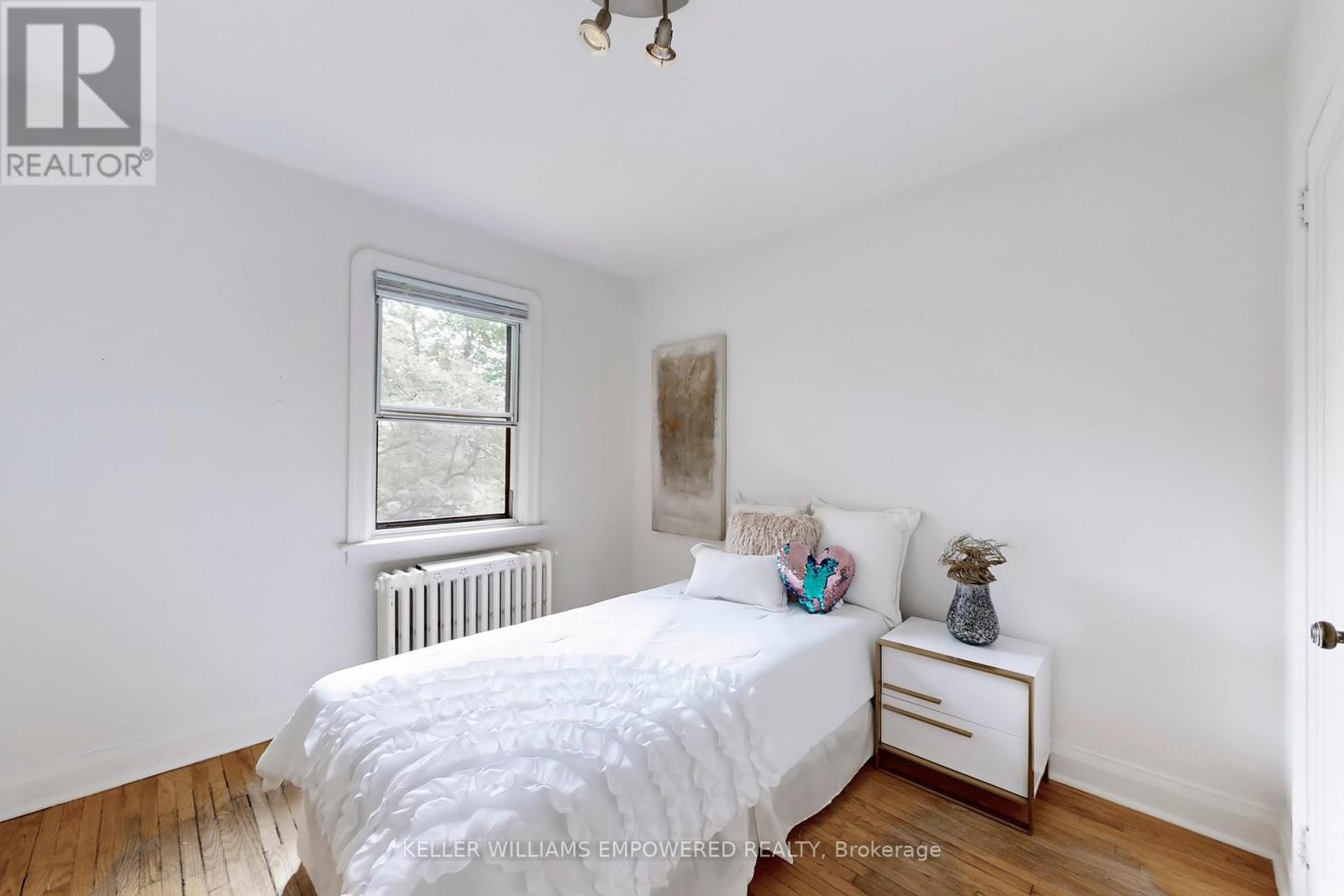 65 Long Branch Avenue, Toronto, Ontario  M8W 3J3 - Photo 27 - W12274864
