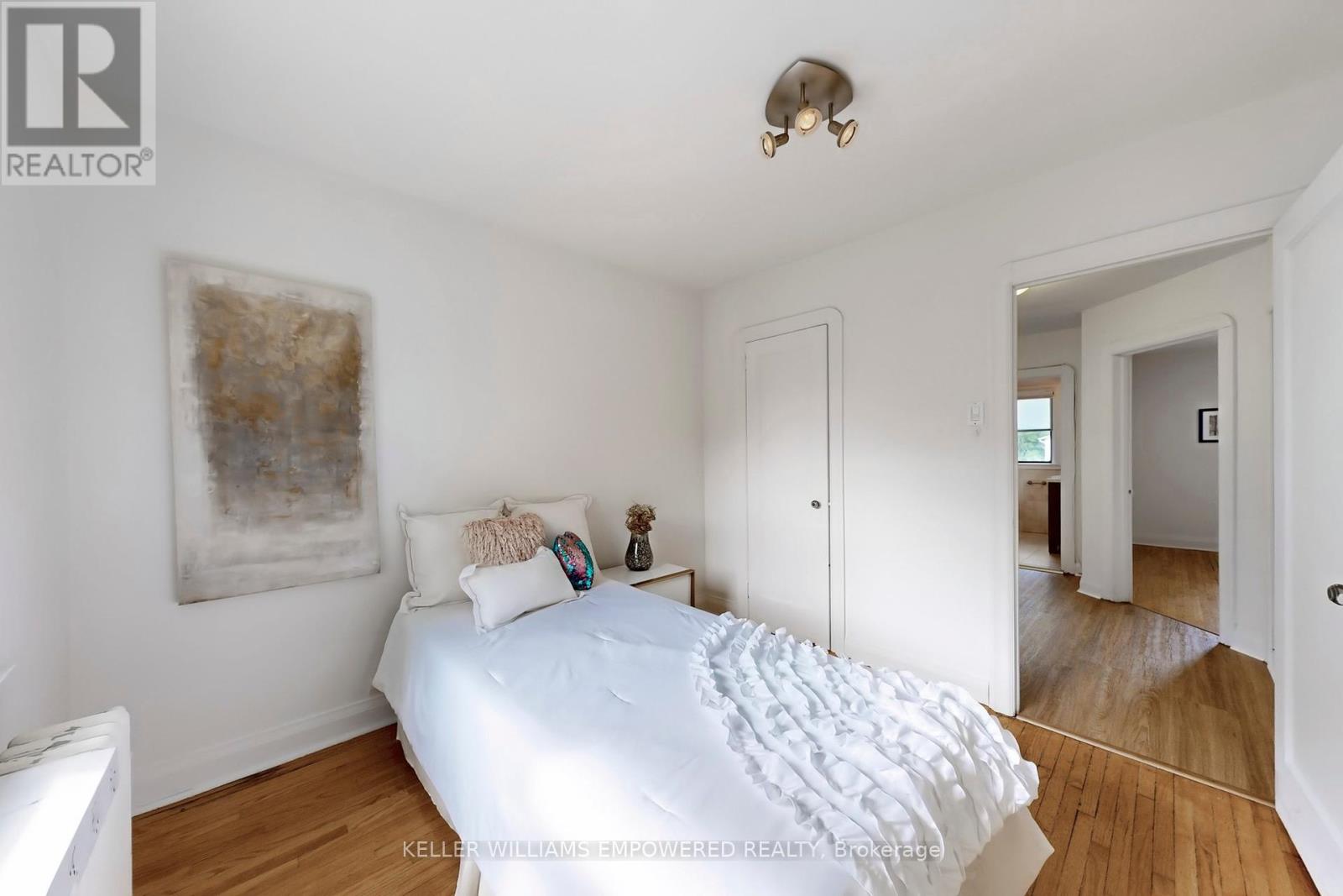 65 Long Branch Avenue, Toronto, Ontario  M8W 3J3 - Photo 28 - W12274864