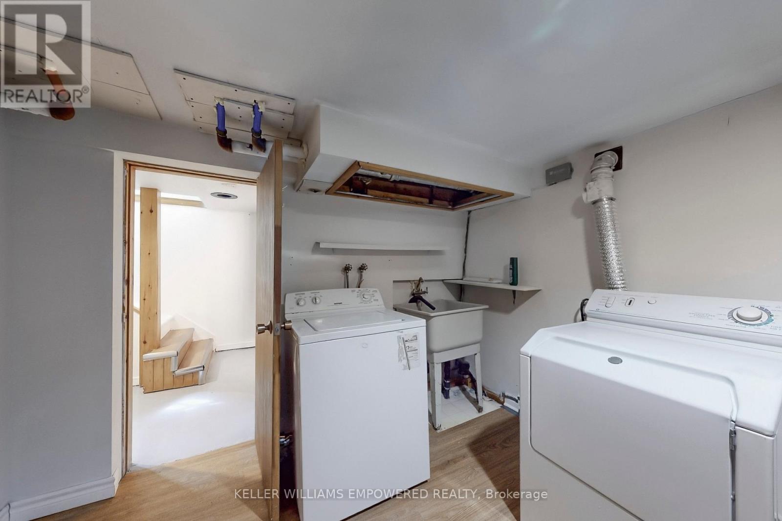 65 Long Branch Avenue, Toronto, Ontario  M8W 3J3 - Photo 37 - W12274864