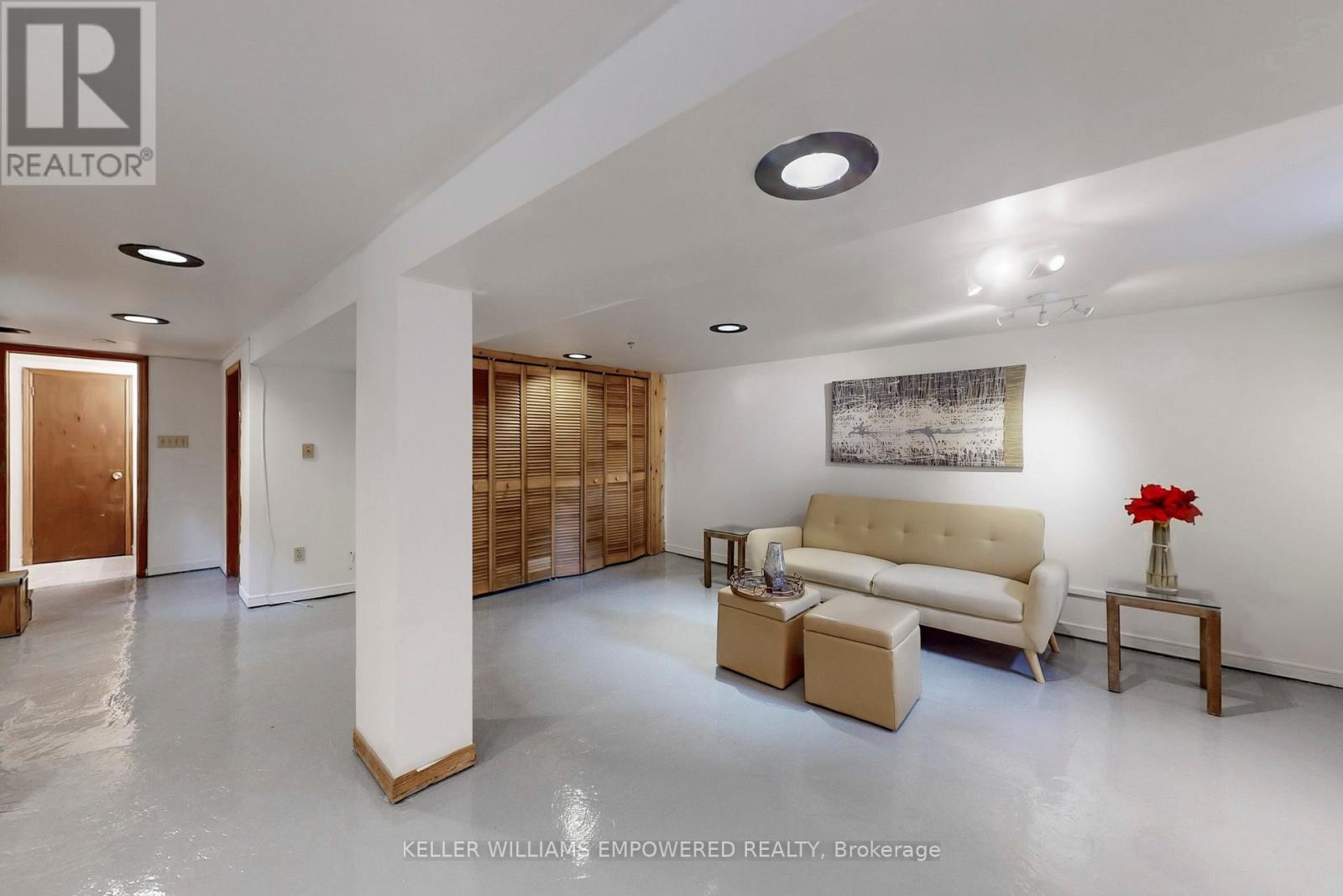 65 Long Branch Avenue, Toronto, Ontario  M8W 3J3 - Photo 34 - W12274864