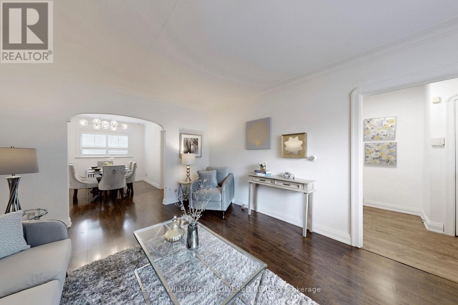 65 Long Branch Avenue, Toronto, Ontario  M8W 3J3 - Photo 10 - W12274864