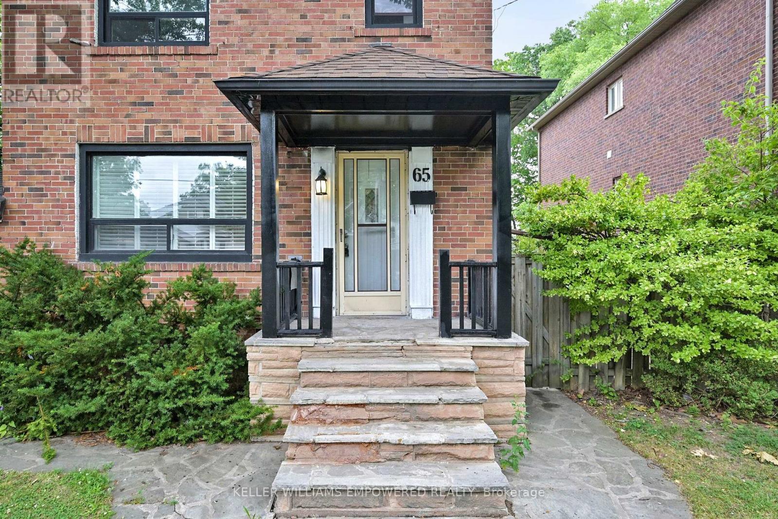 65 Long Branch Avenue, Toronto, Ontario  M8W 3J3 - Photo 6 - W12274864