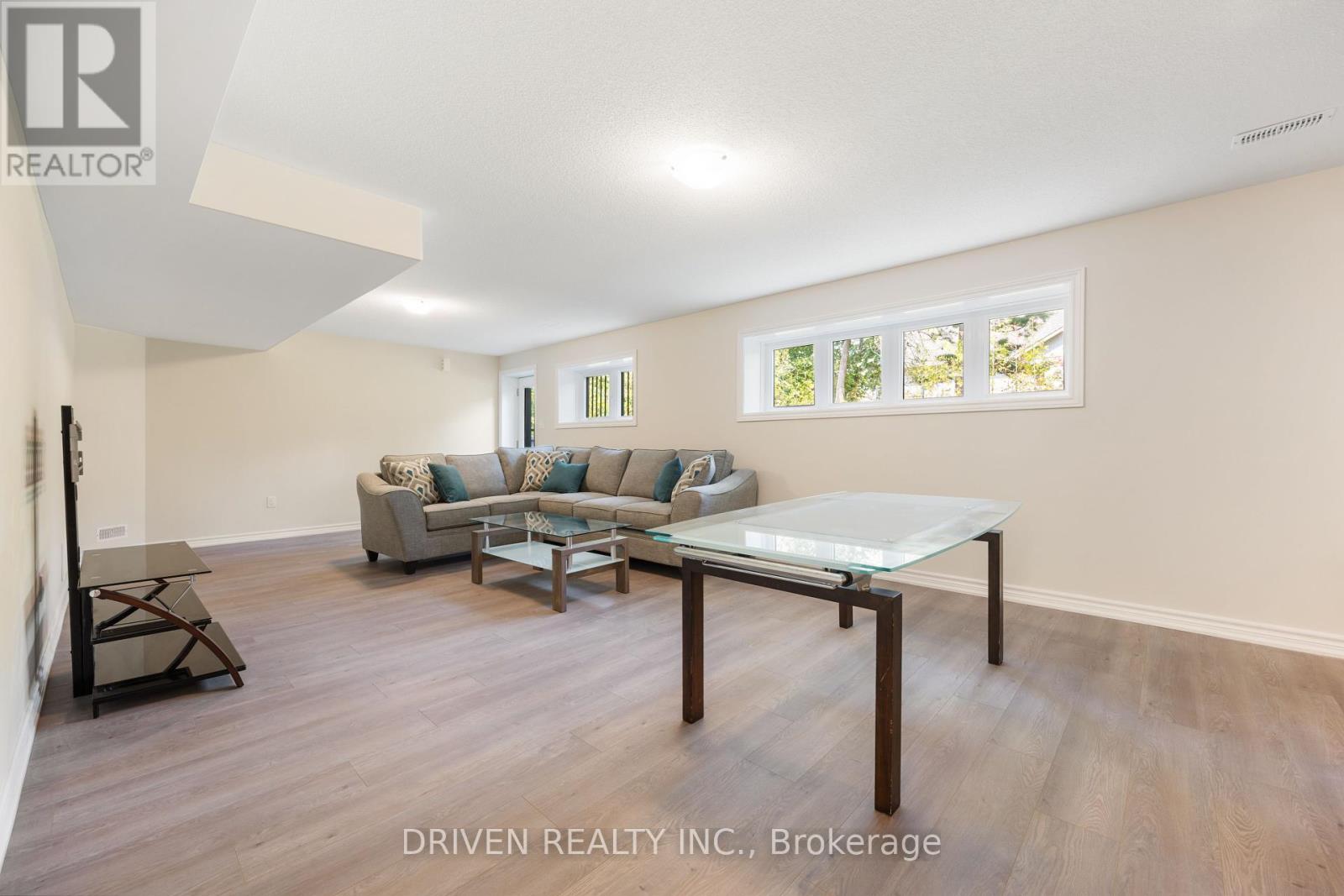 UNIT #B - 61 WESTBURY ROAD, Wasaga Beach, Ontario