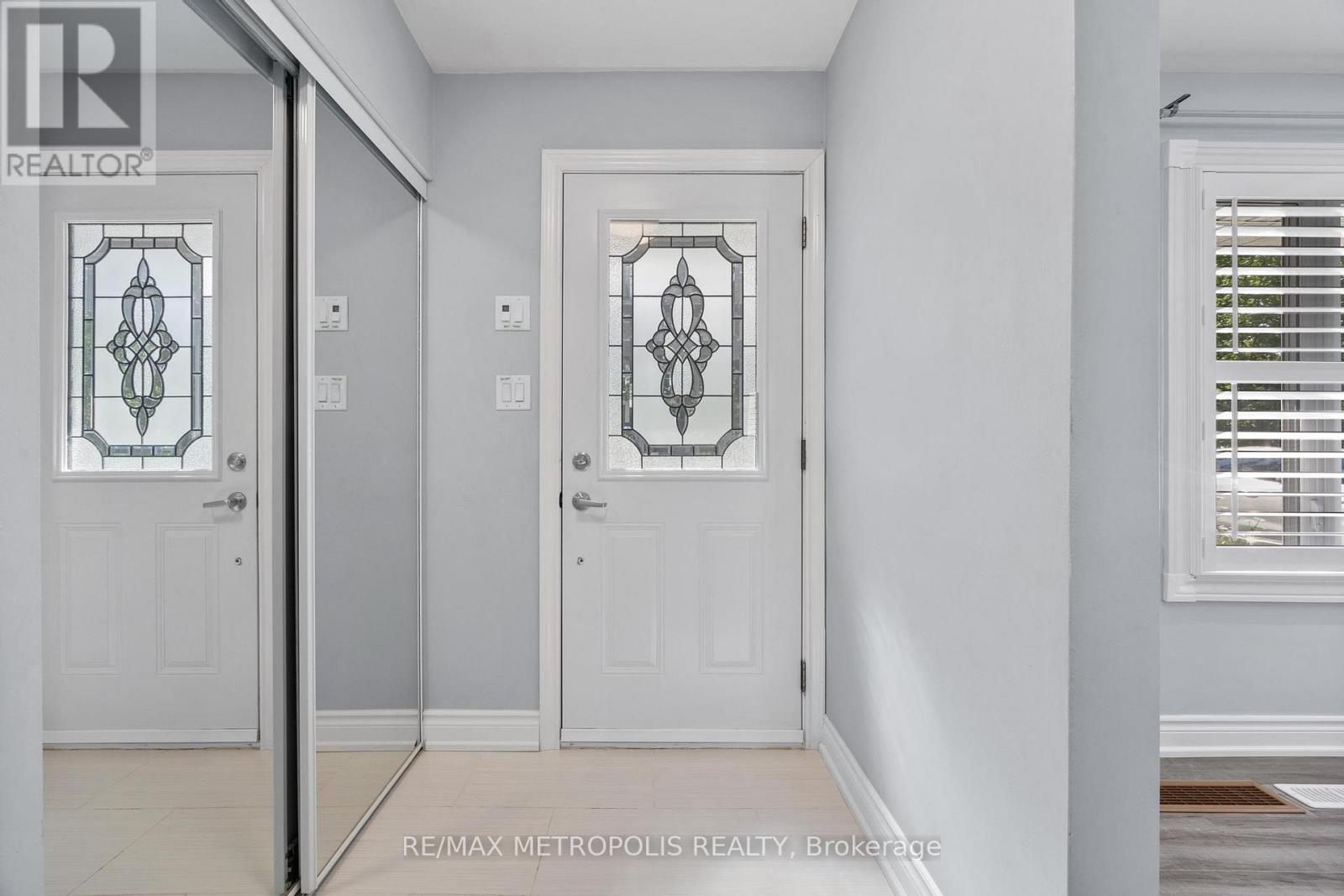 Property at 70 SUNDERLAND CRESCENT image 3