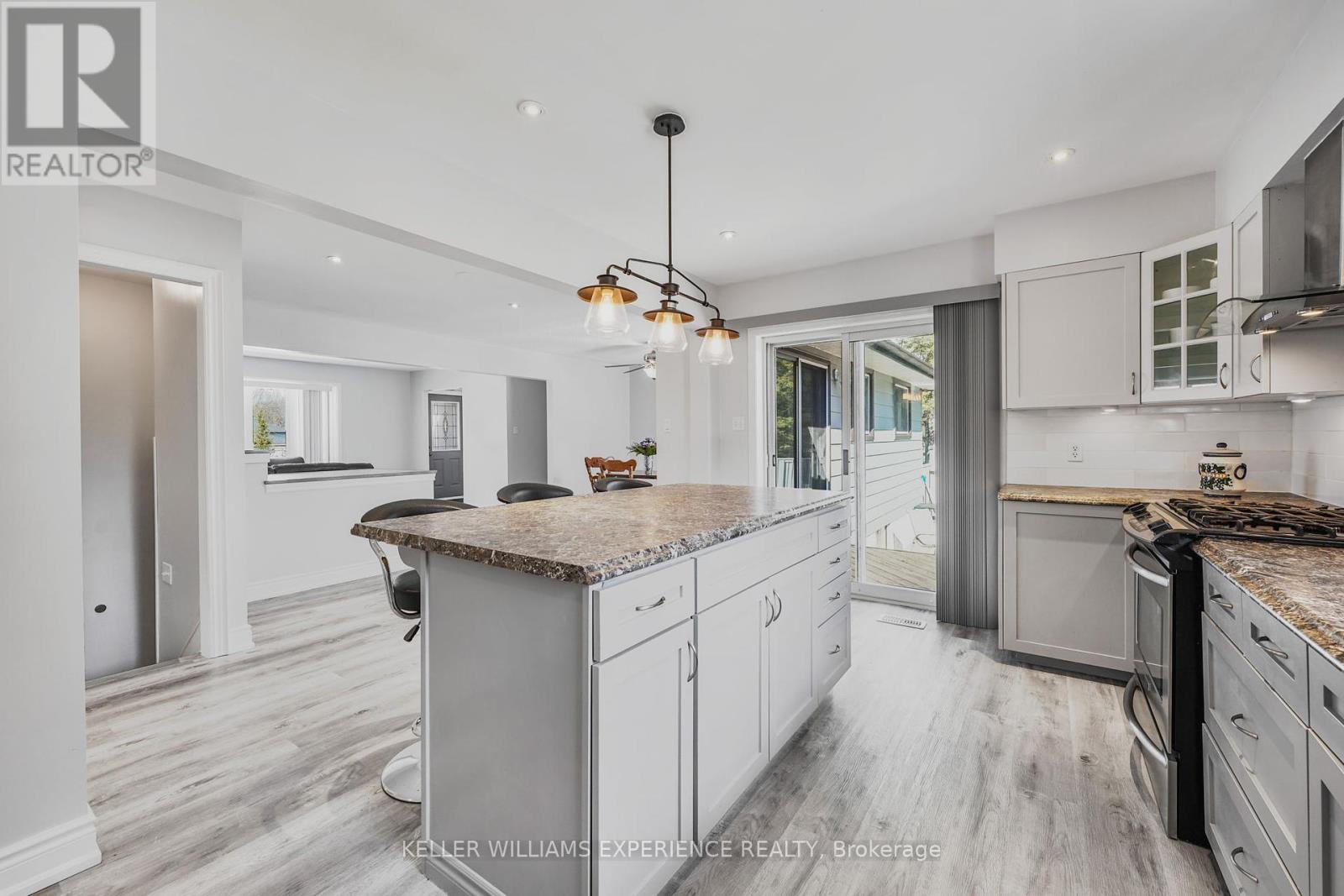 25 Lamers Crescent, Clearview (New Lowell), Ontario  L0M 1N0 - Photo 14 - S12289035
