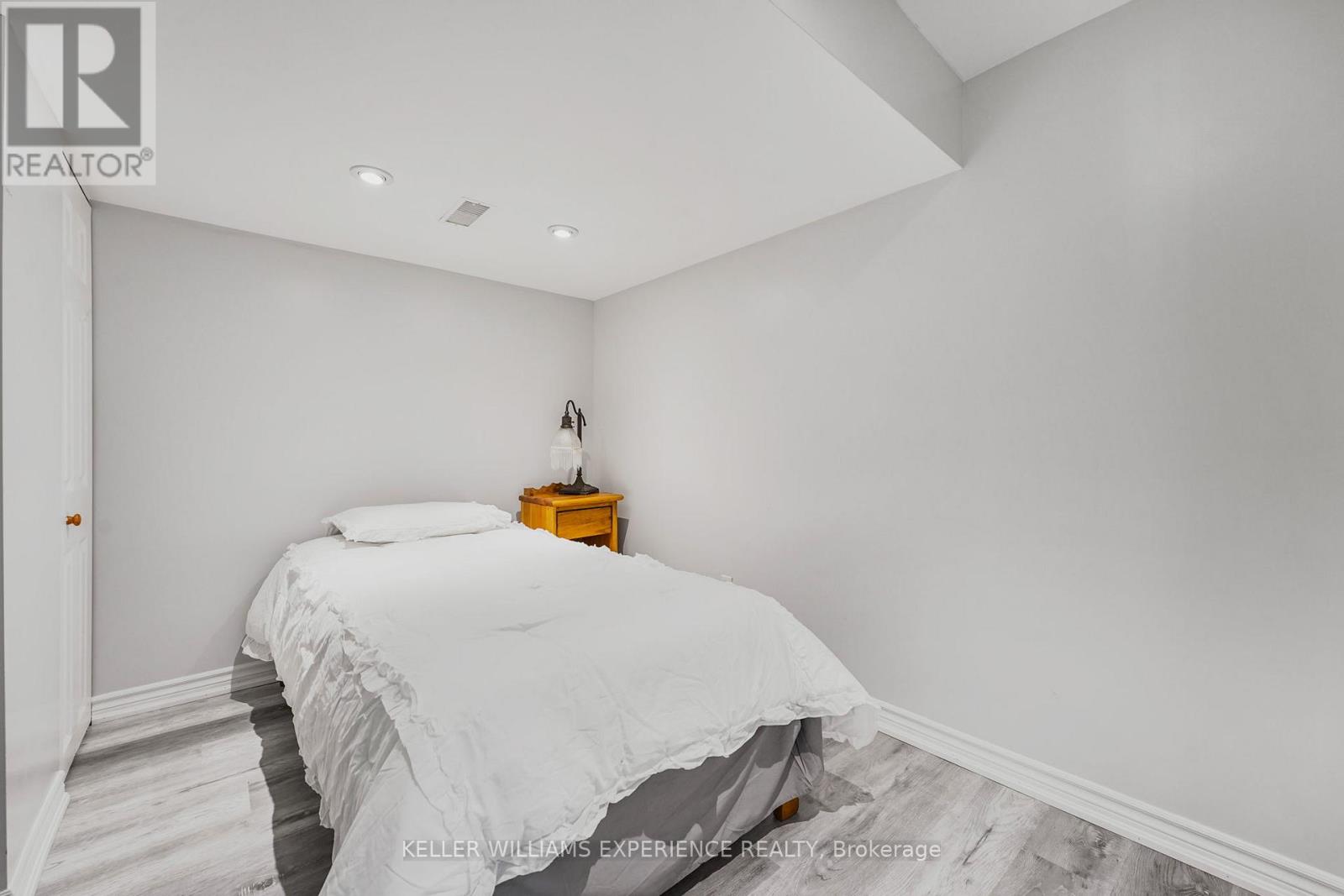 25 Lamers Crescent, Clearview (New Lowell), Ontario  L0M 1N0 - Photo 28 - S12289035