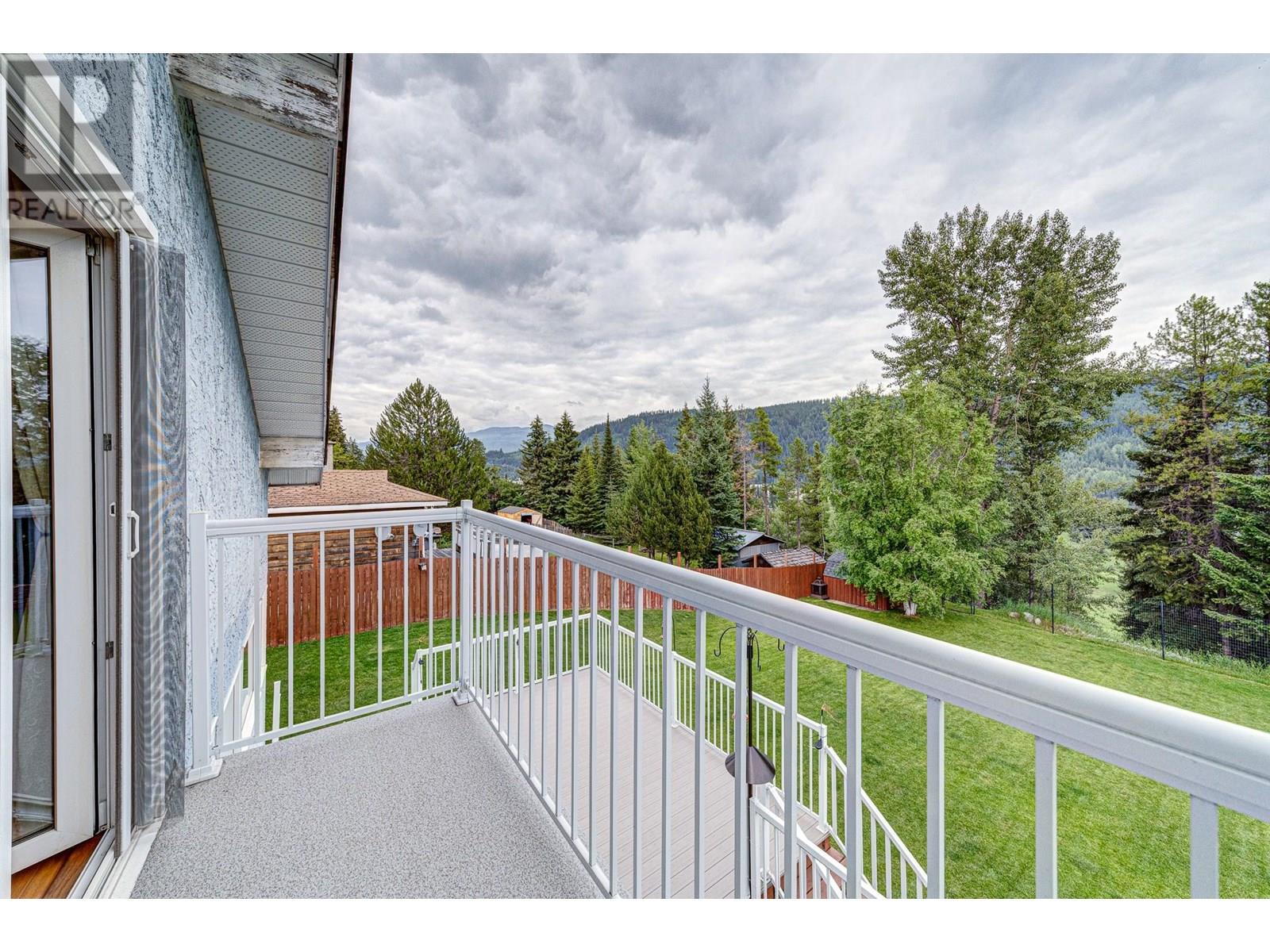 920 Alpine Way