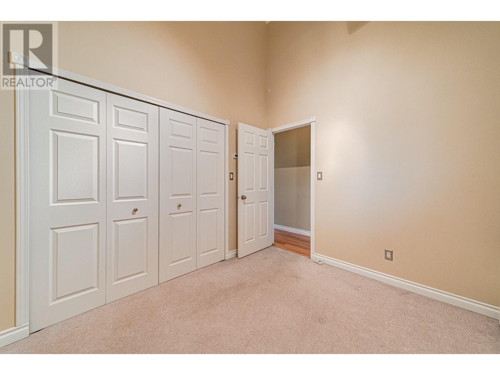 920 Alpine Way