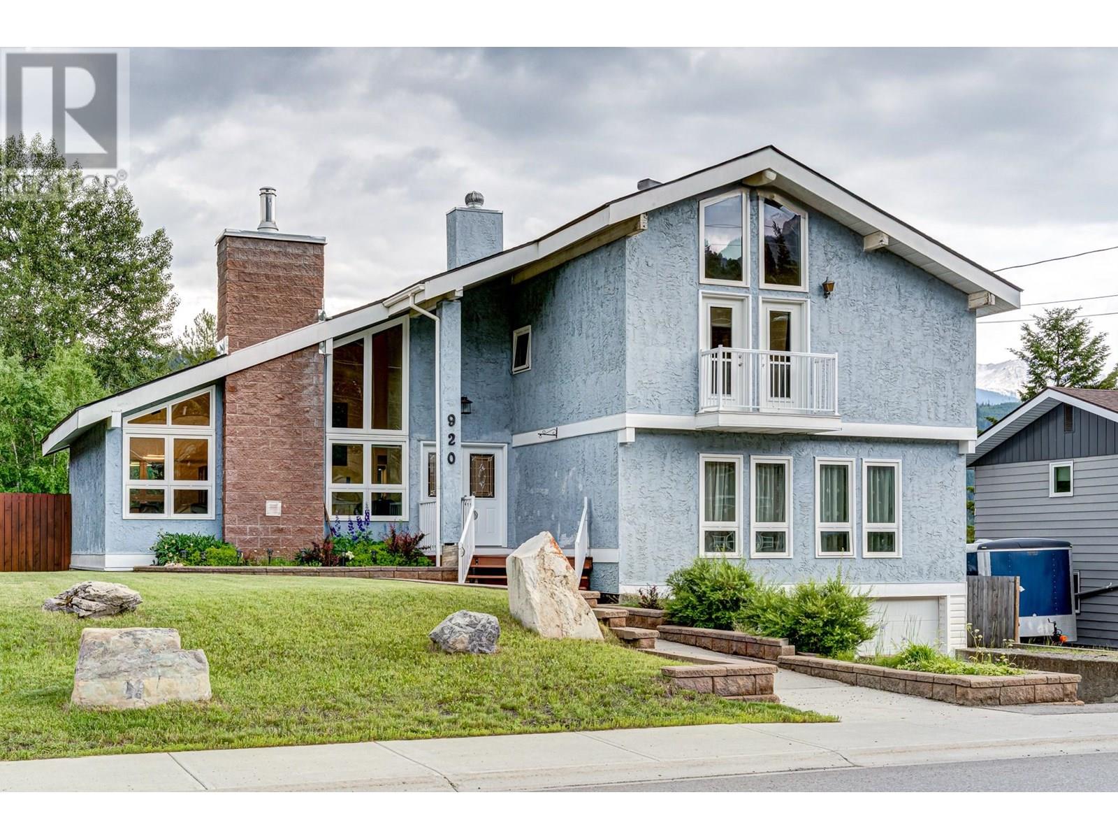 920 Alpine Way, elkford, British Columbia