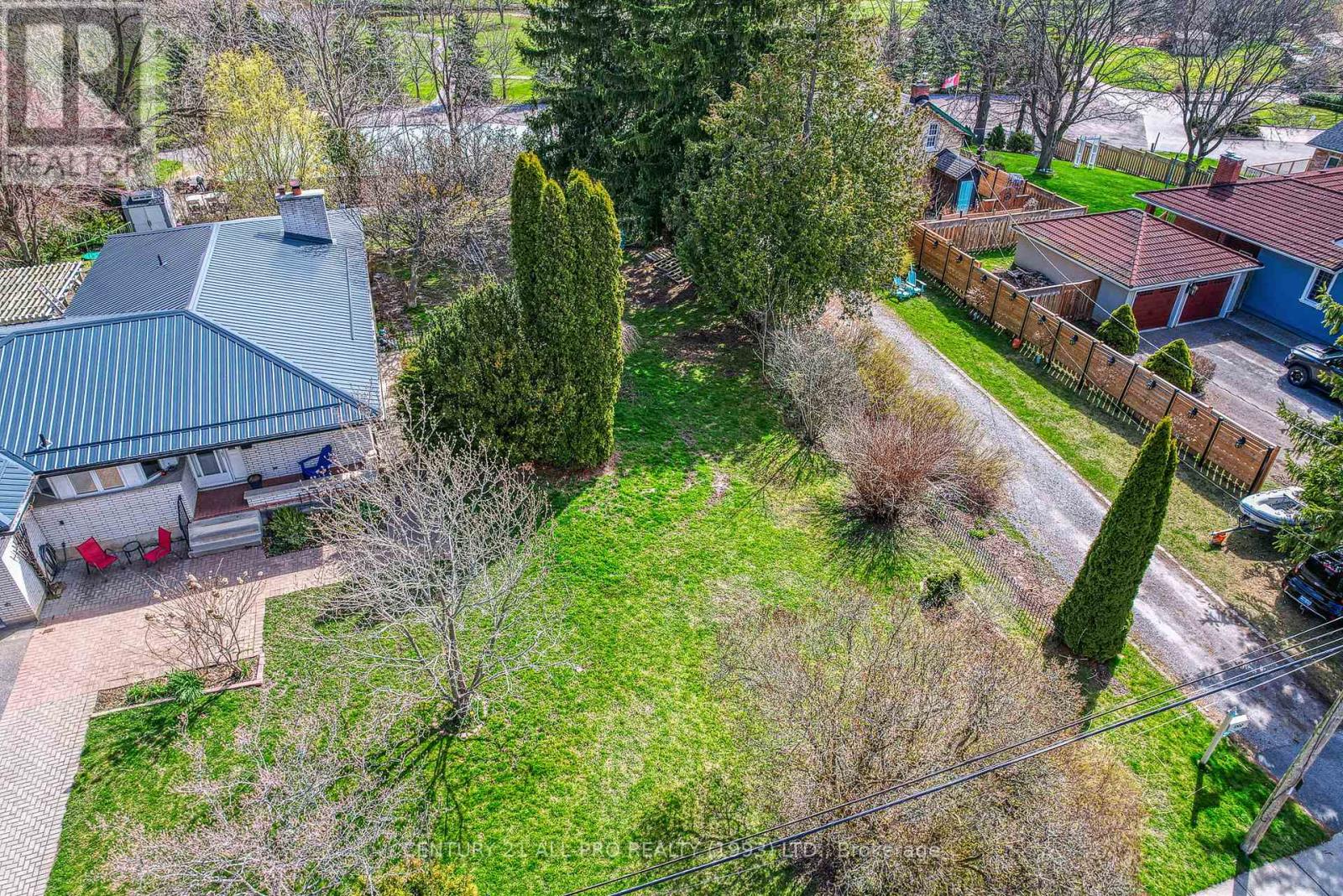 1004 Ontario Street, Cobourg, Ontario  K9A 3C7 - Photo 10 - X12289097