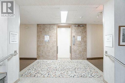 Property at 203 - 11 WOODMAN DRIVE S image 3